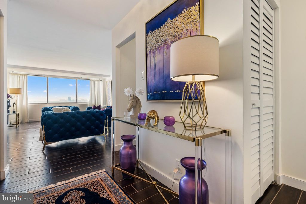 Photo of 301 N Beauregard Street #916, ALEXANDRIA, VA 22312 (MLS # VAAX2050206)