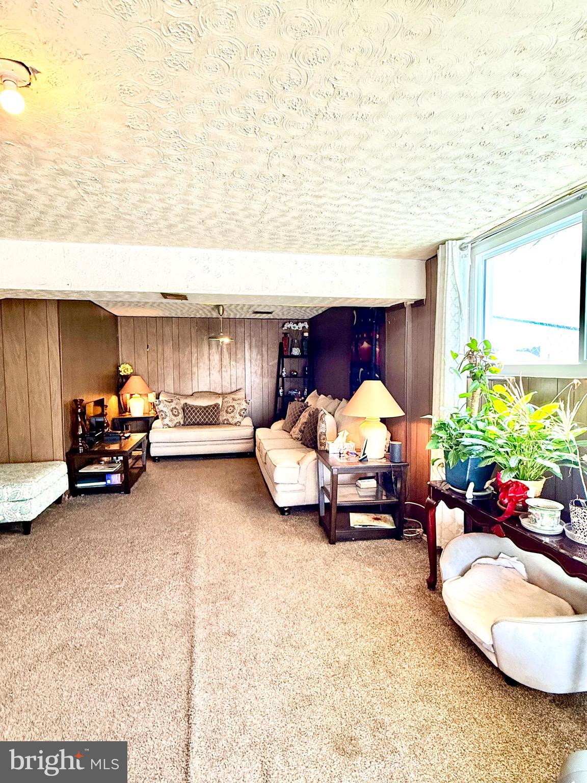 GLENARDEN WOODS - Residential