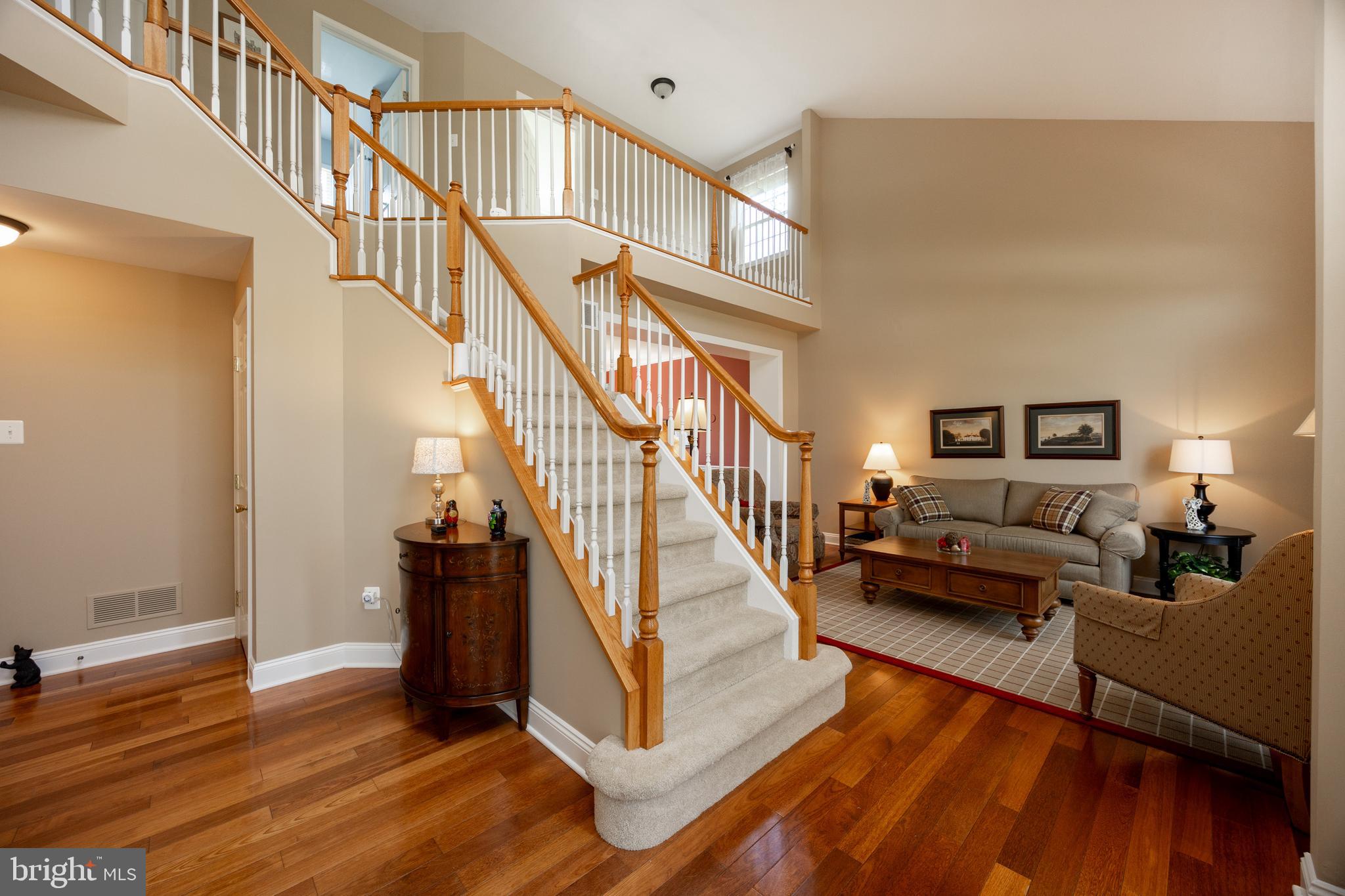 532 RED COAT LANE