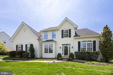 532 RED COAT LANE PHOENIXVILLE PA 19460