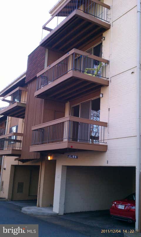 Condo For Rent - 18 Cross Keys Road #18C<br/> BALTIMORE, MD 21210