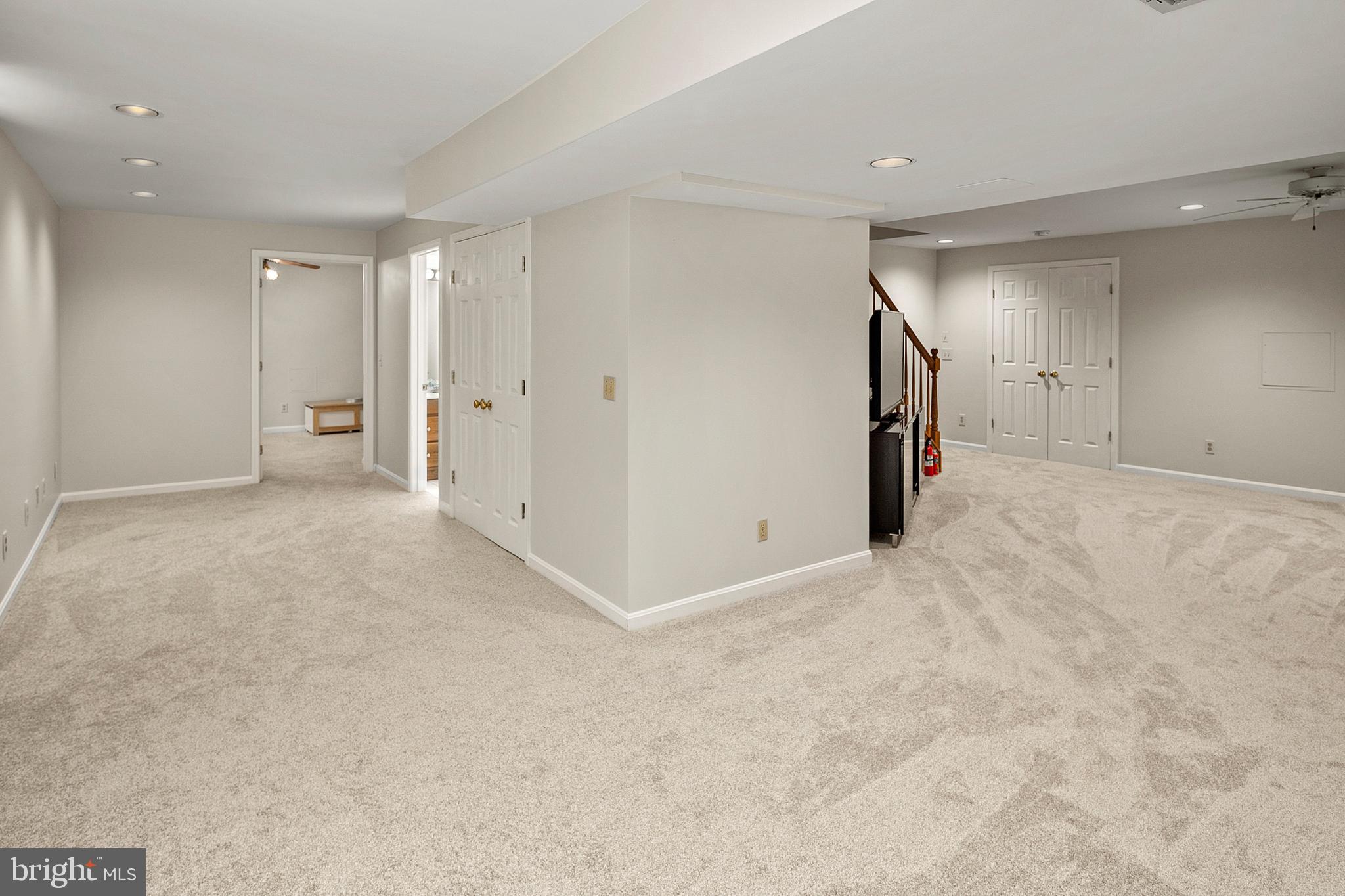 RUSSETT - Residential