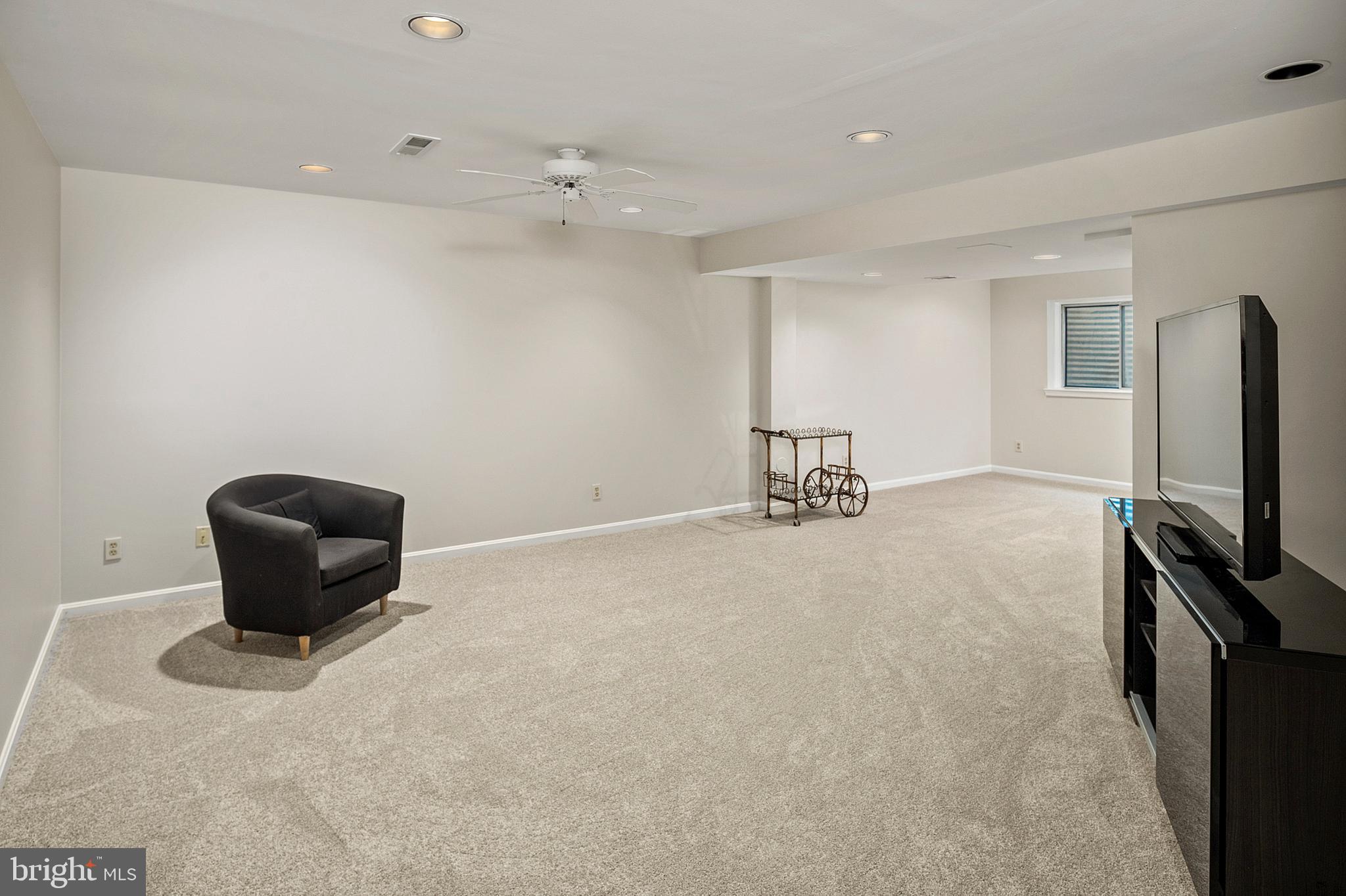 RUSSETT - Residential