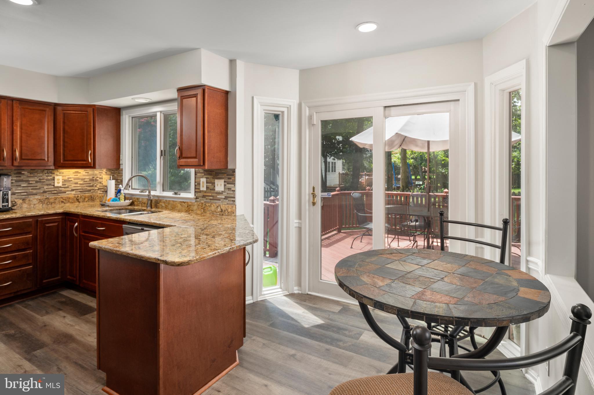 RUSSETT - Residential