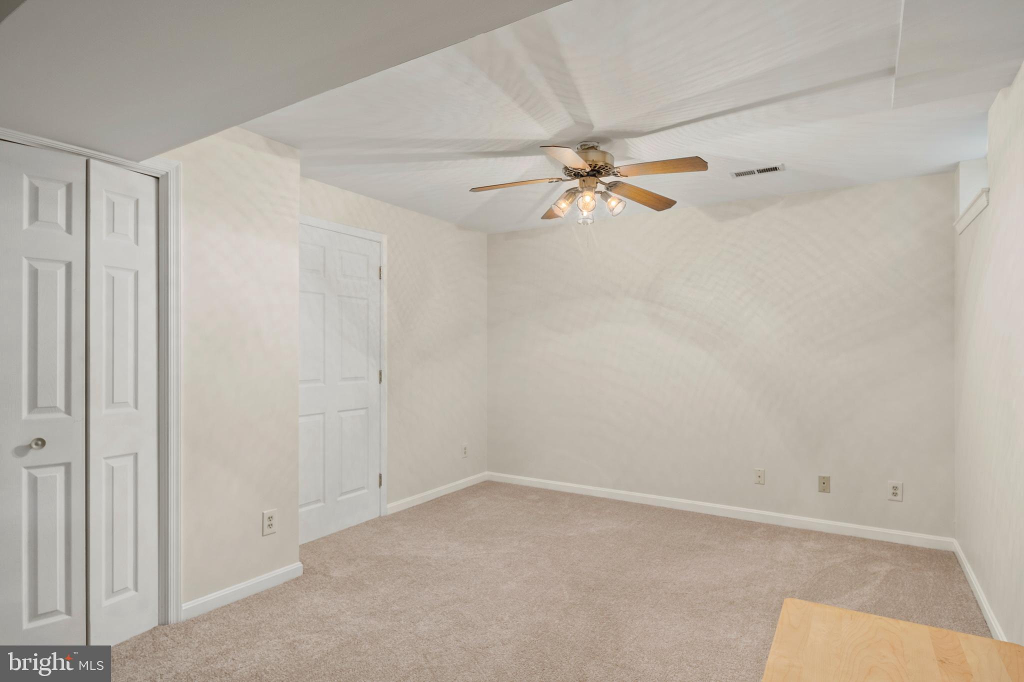 RUSSETT - Residential