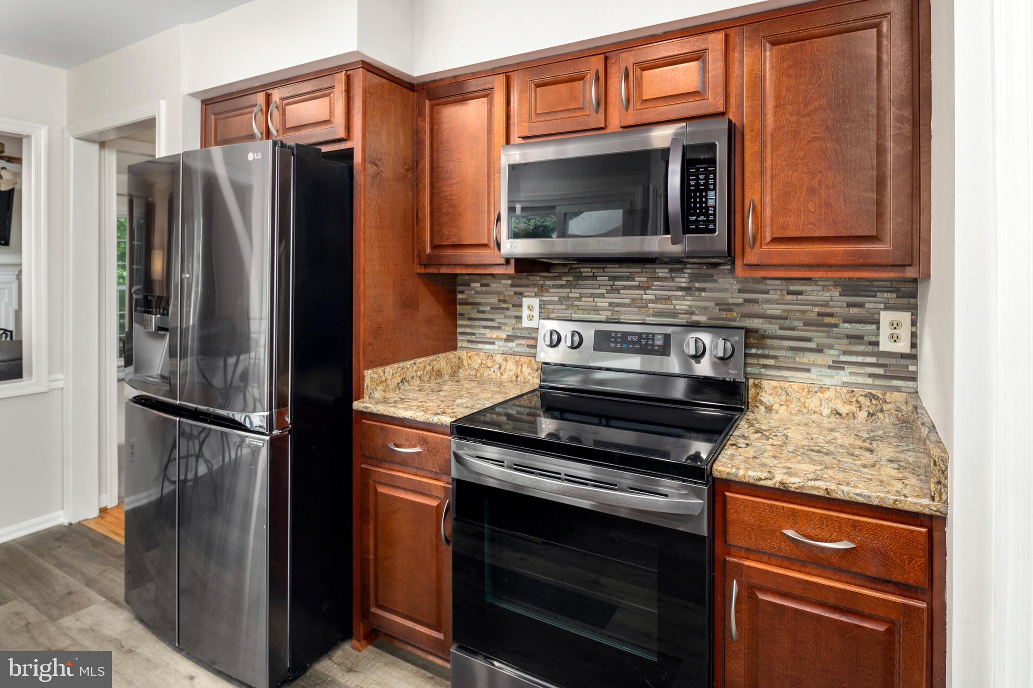 RUSSETT - Residential