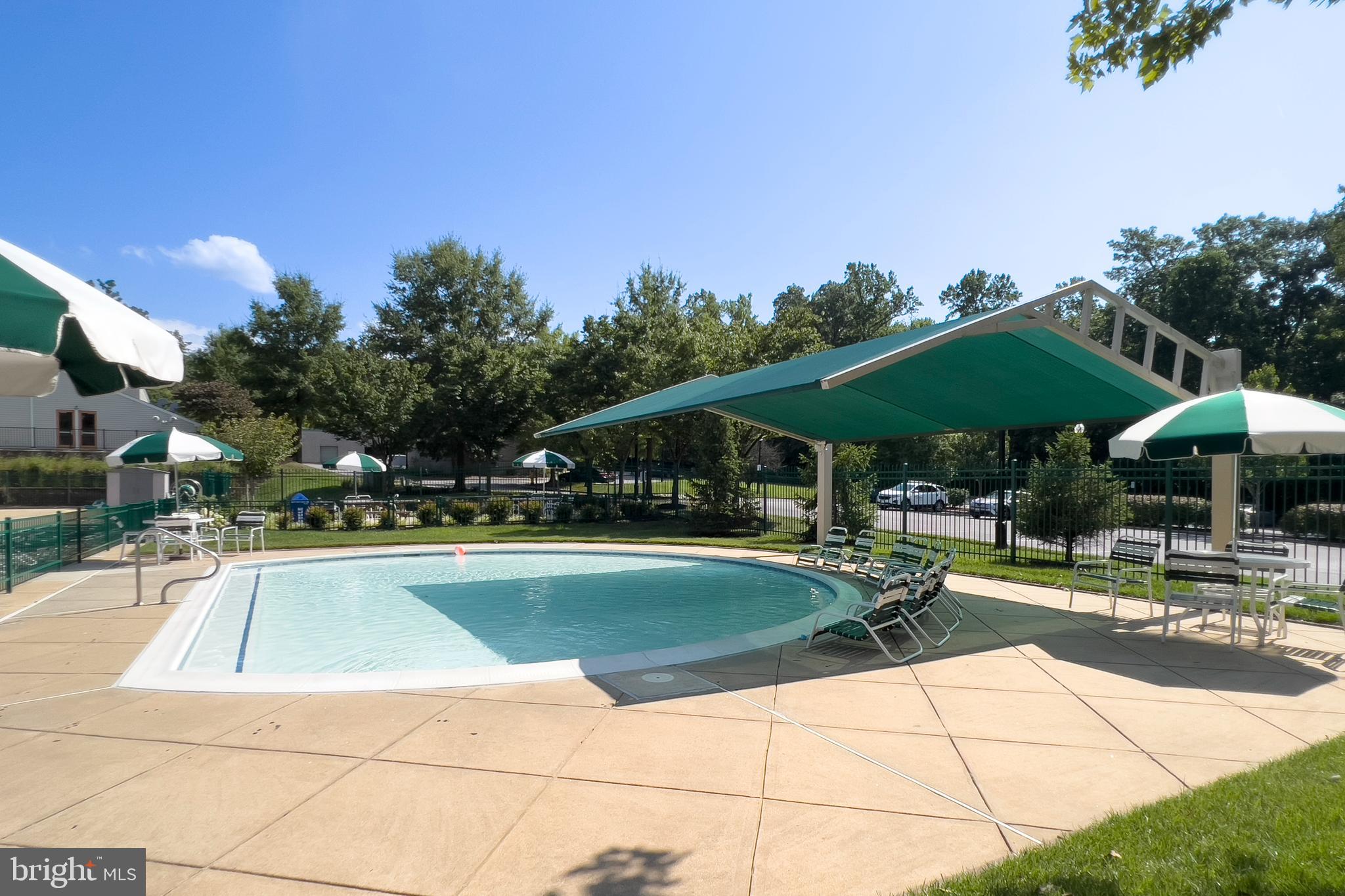 RUSSETT - Residential