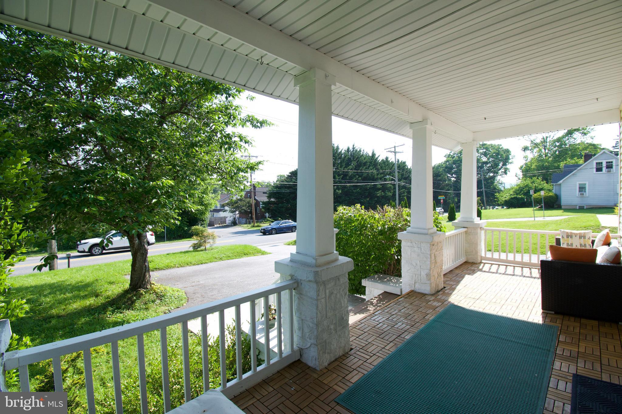 222 WARREN ROAD