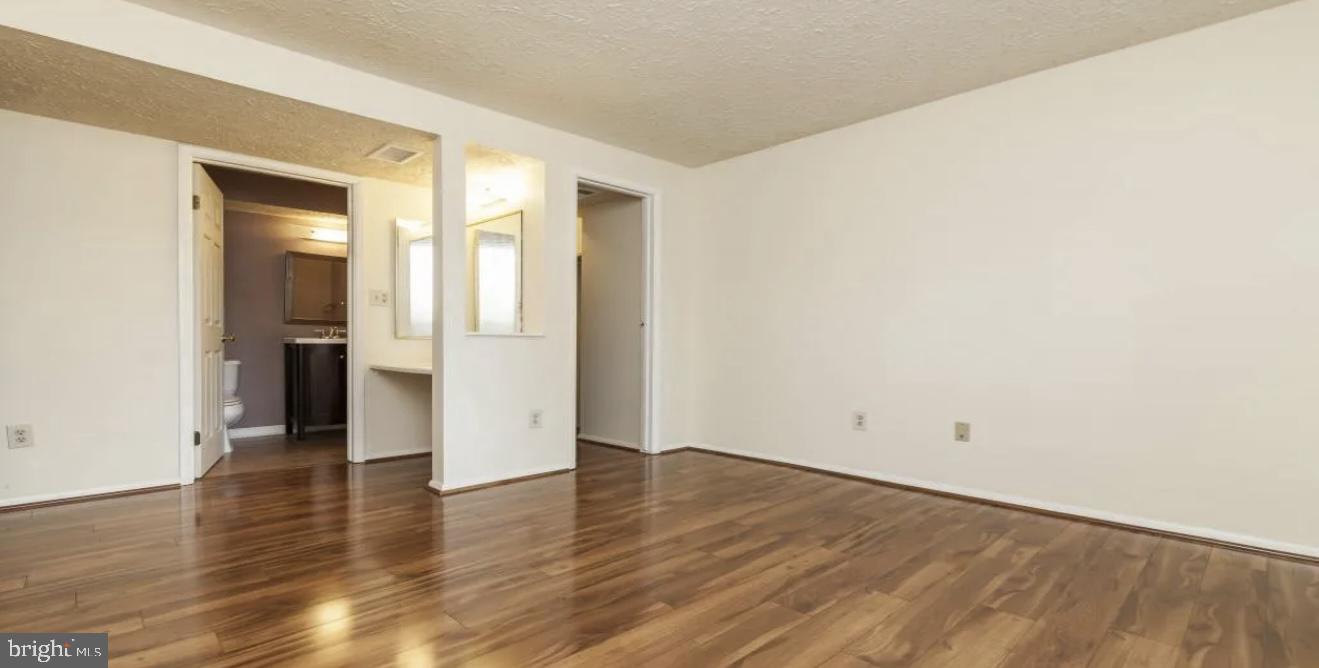 MOUNT VERNON LAKES CONDO - Residential