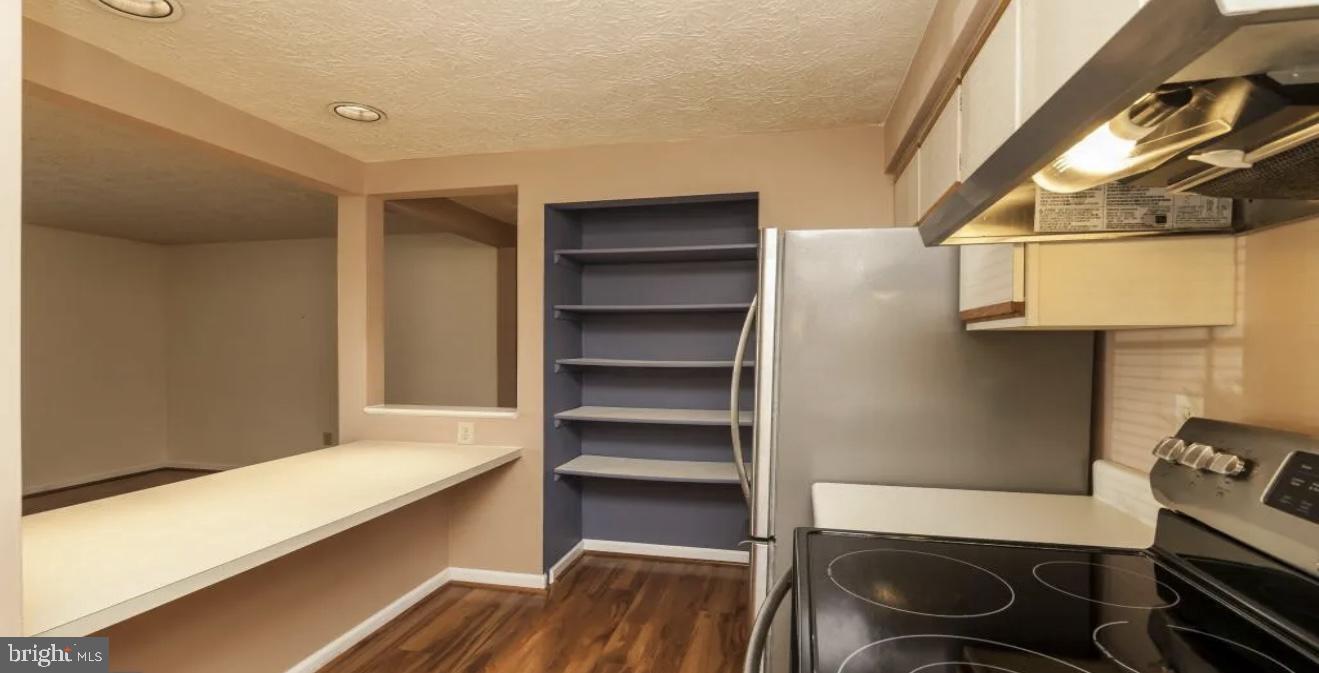 MOUNT VERNON LAKES CONDO - Residential