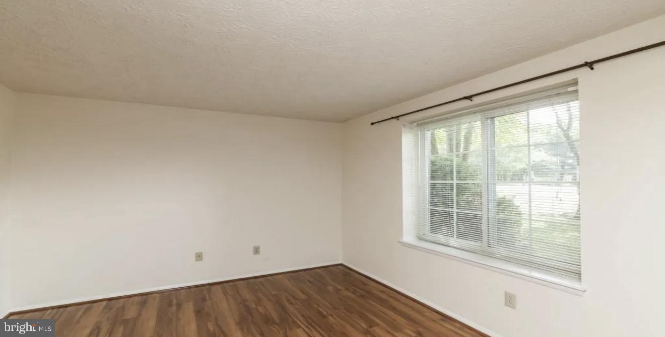 MOUNT VERNON LAKES CONDO - Residential