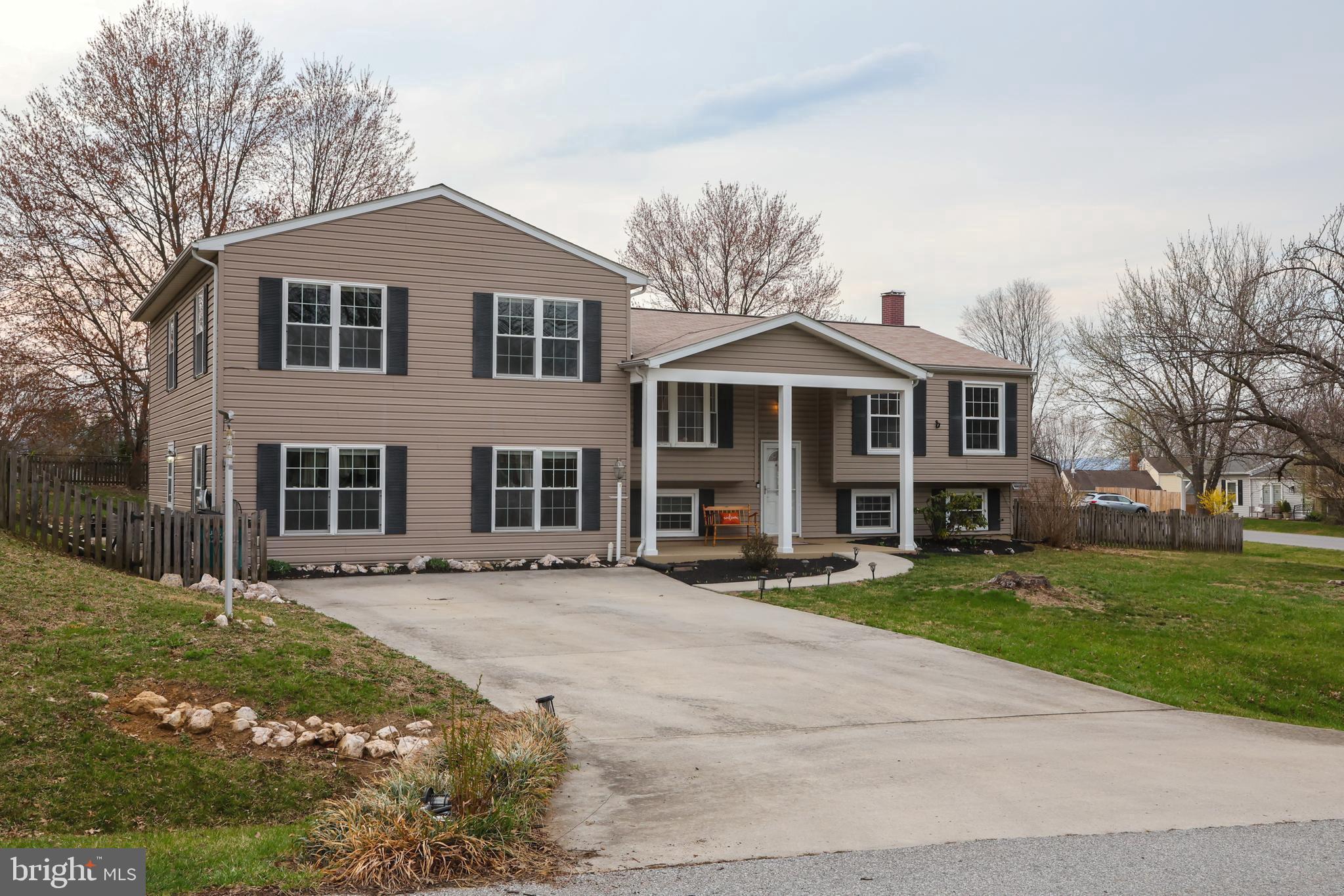 FOUNTAINDALE SOUTH - Residential