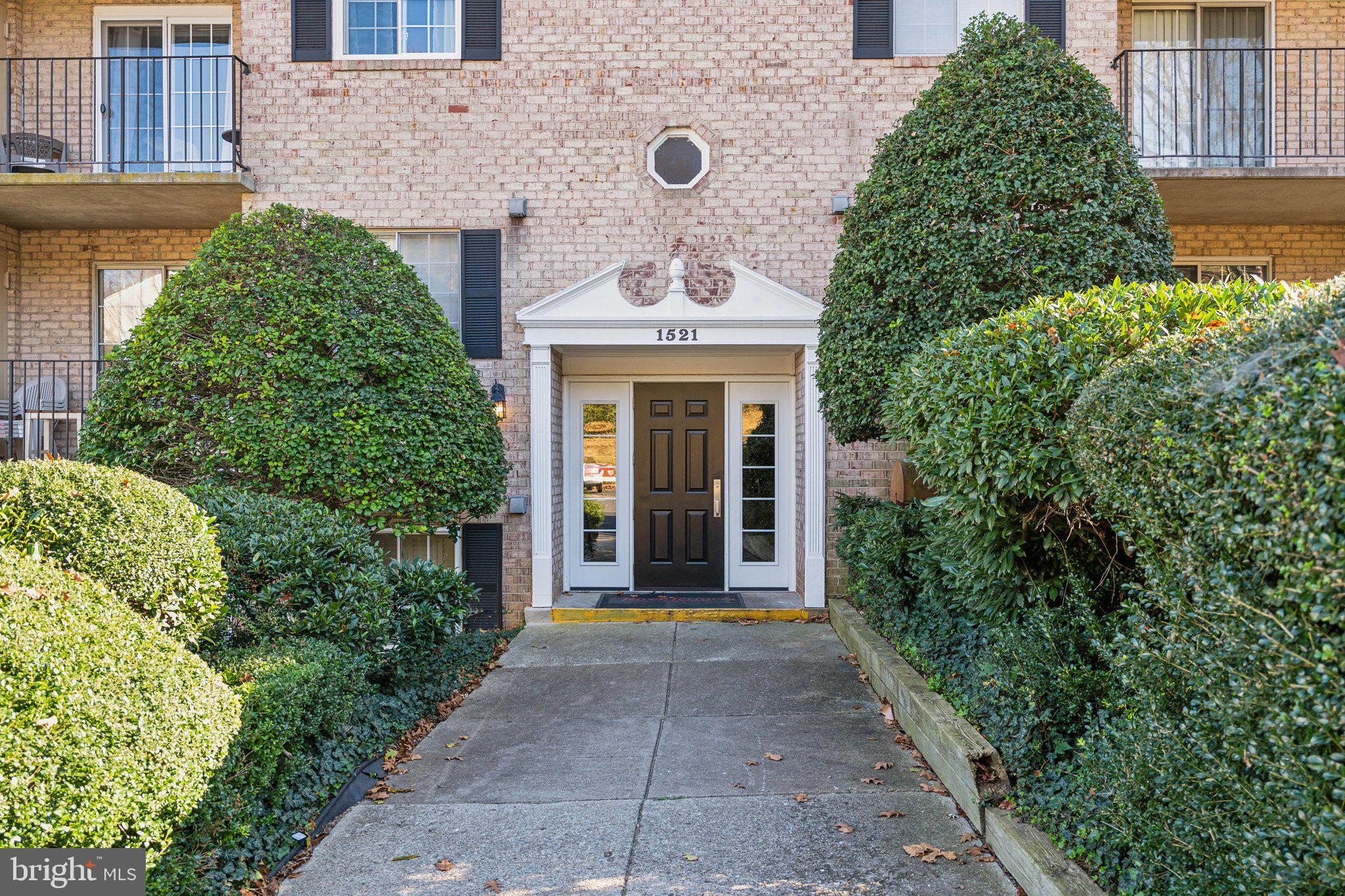 RIVER TERRACE - Residential Lease