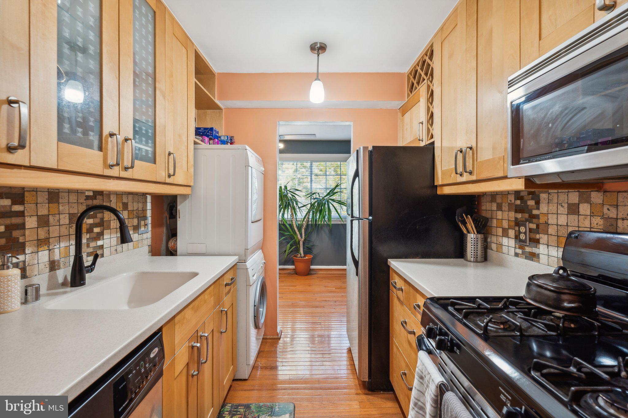 RIVER TERRACE - Residential Lease