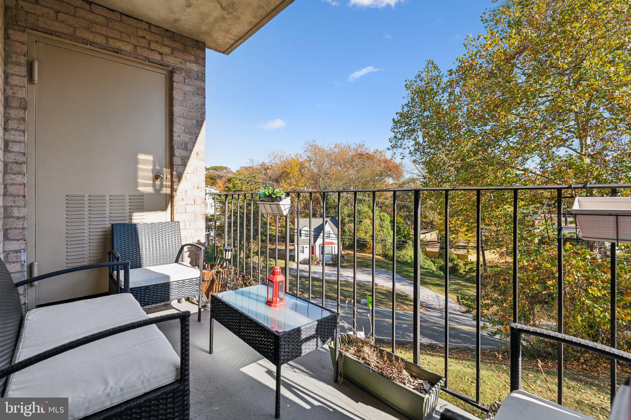 RIVER TERRACE - Residential Lease