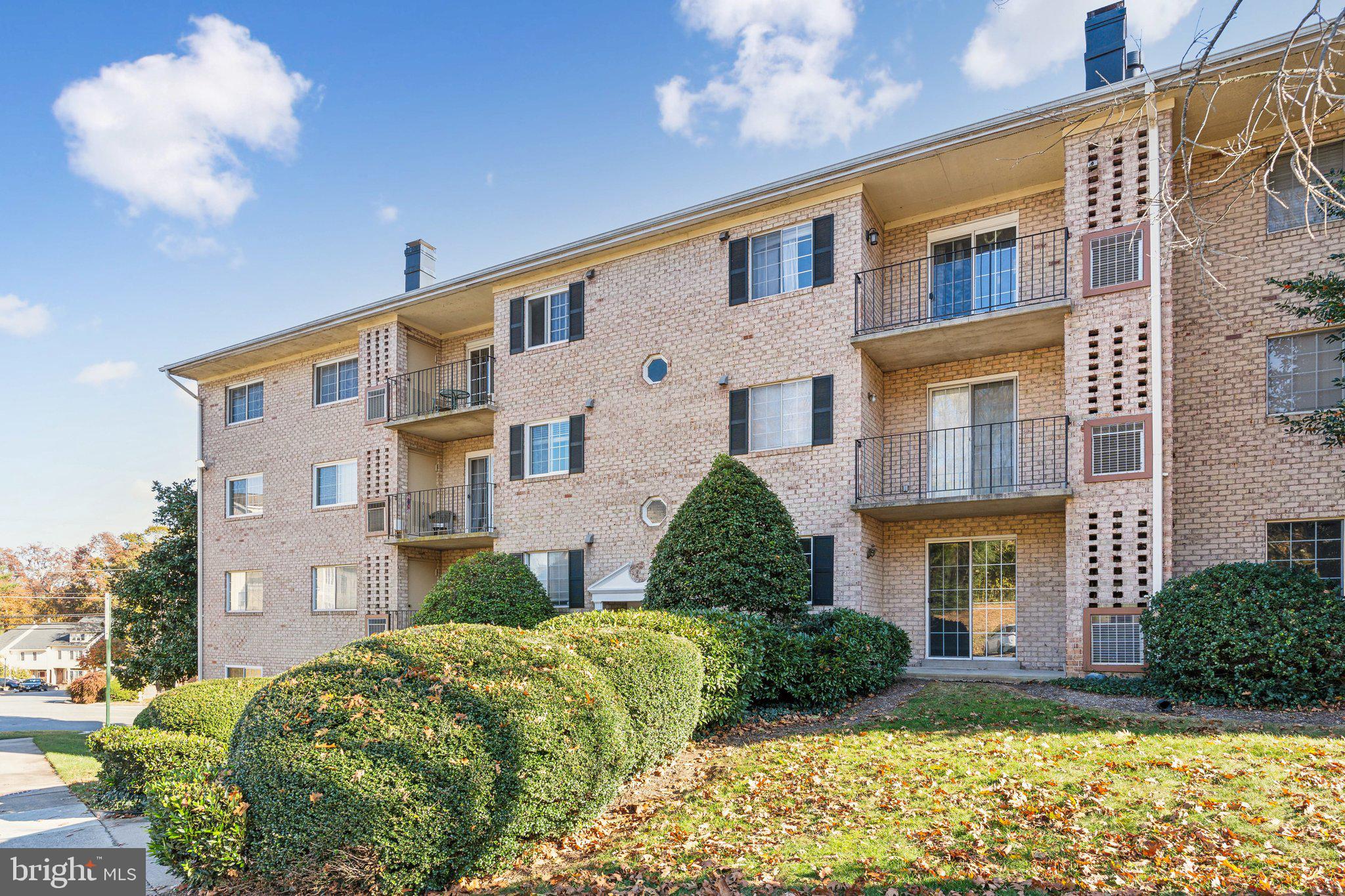 RIVER TERRACE - Residential Lease