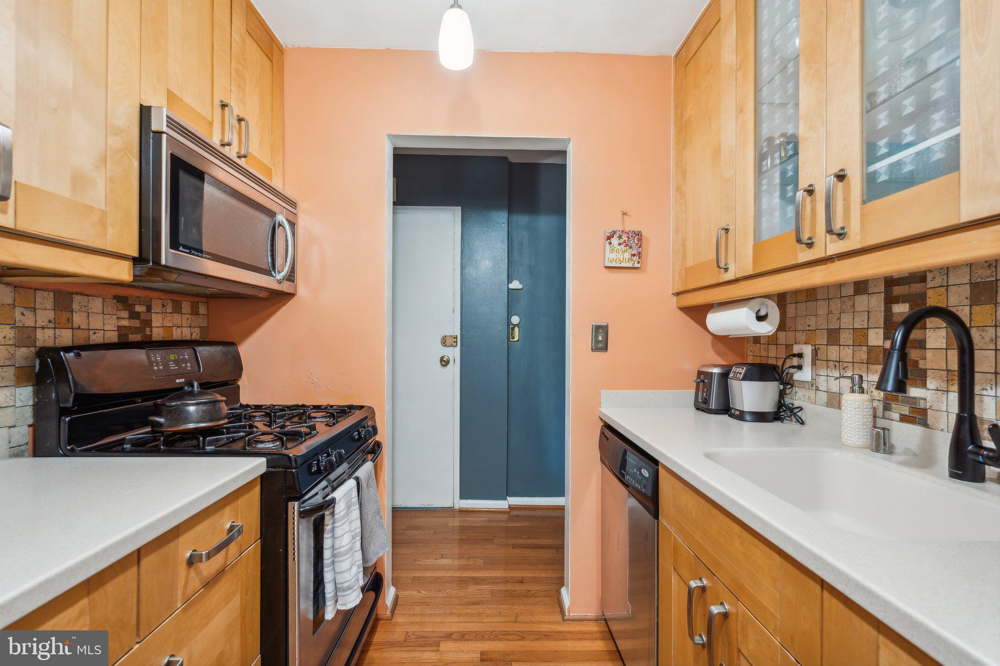 RIVER TERRACE - Residential Lease