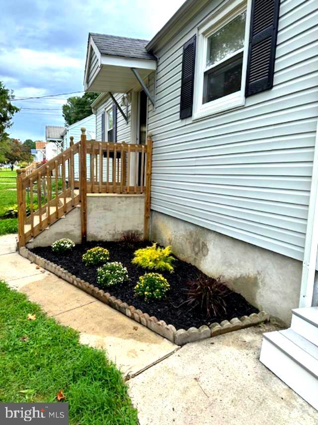51 WARREN AVENUE