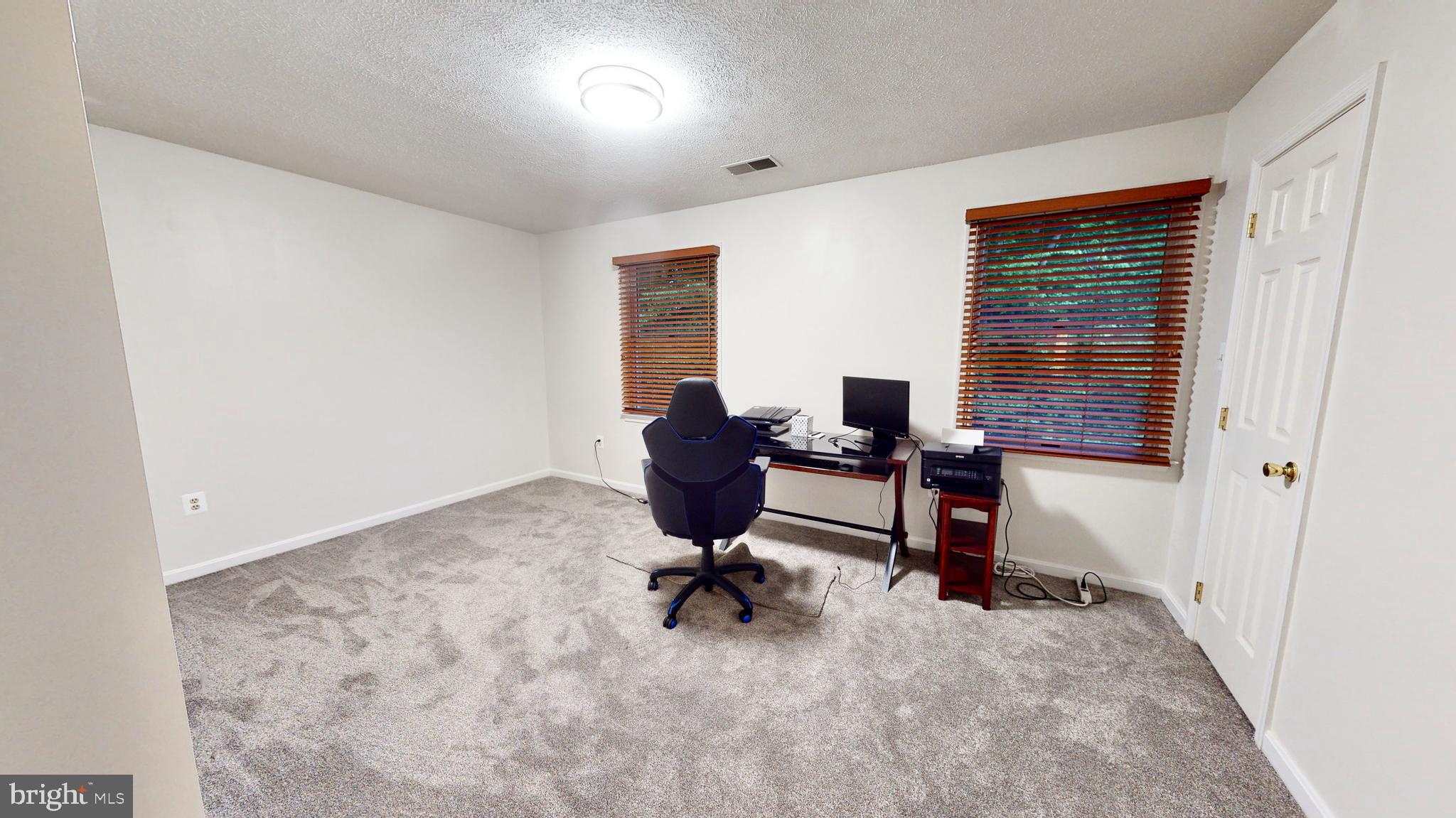 CHAPEL POINT WOODS - Residential