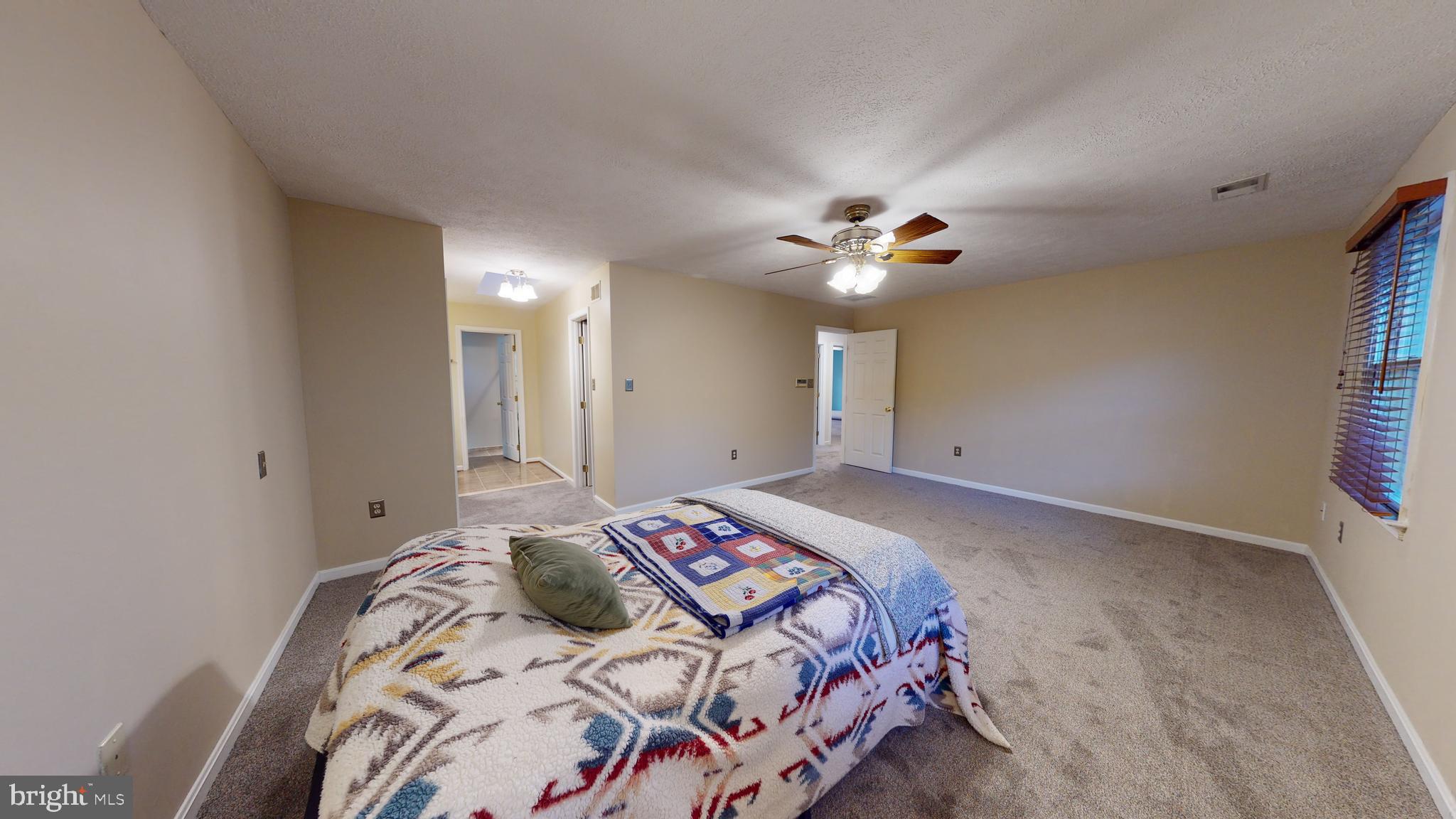 CHAPEL POINT WOODS - Residential