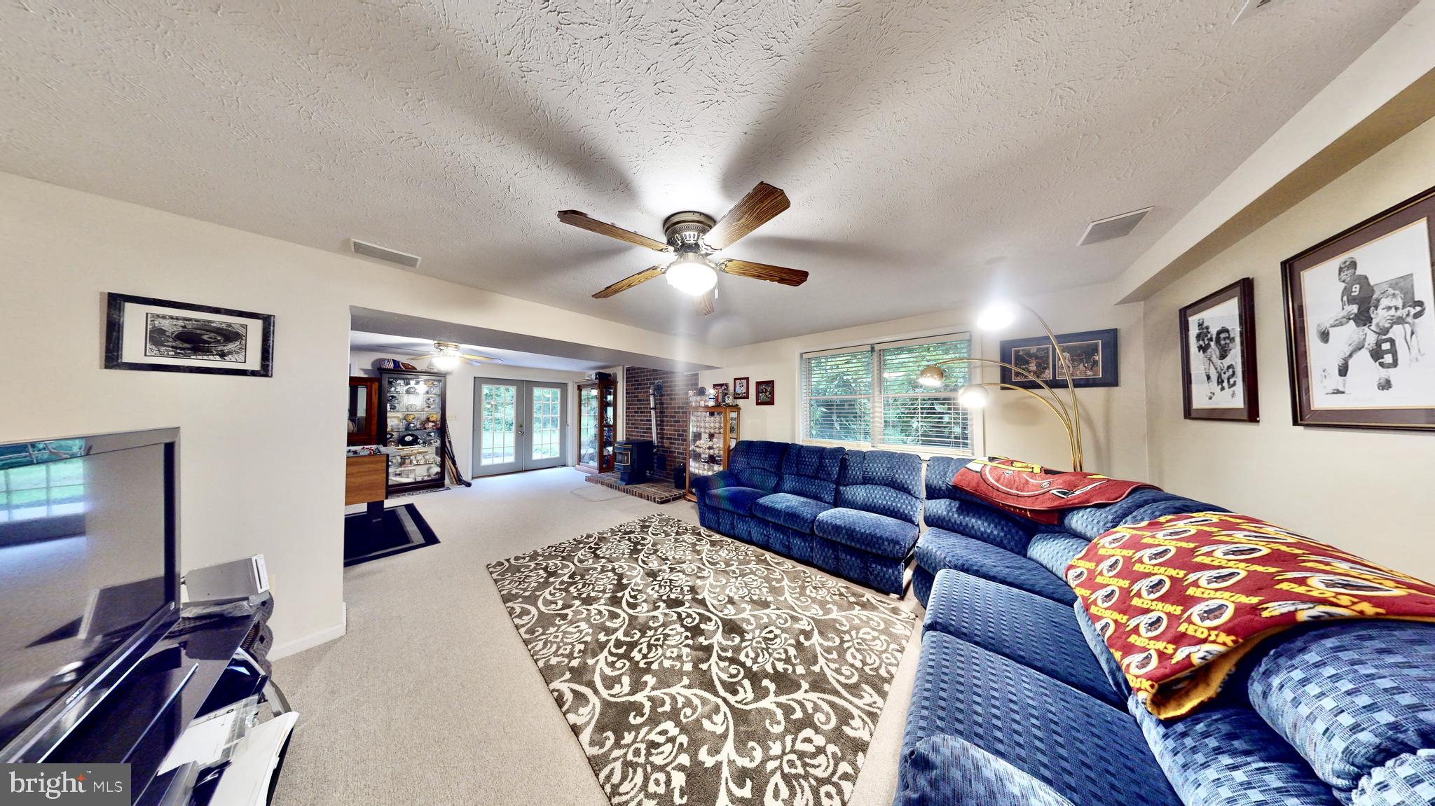 CHAPEL POINT WOODS - Residential