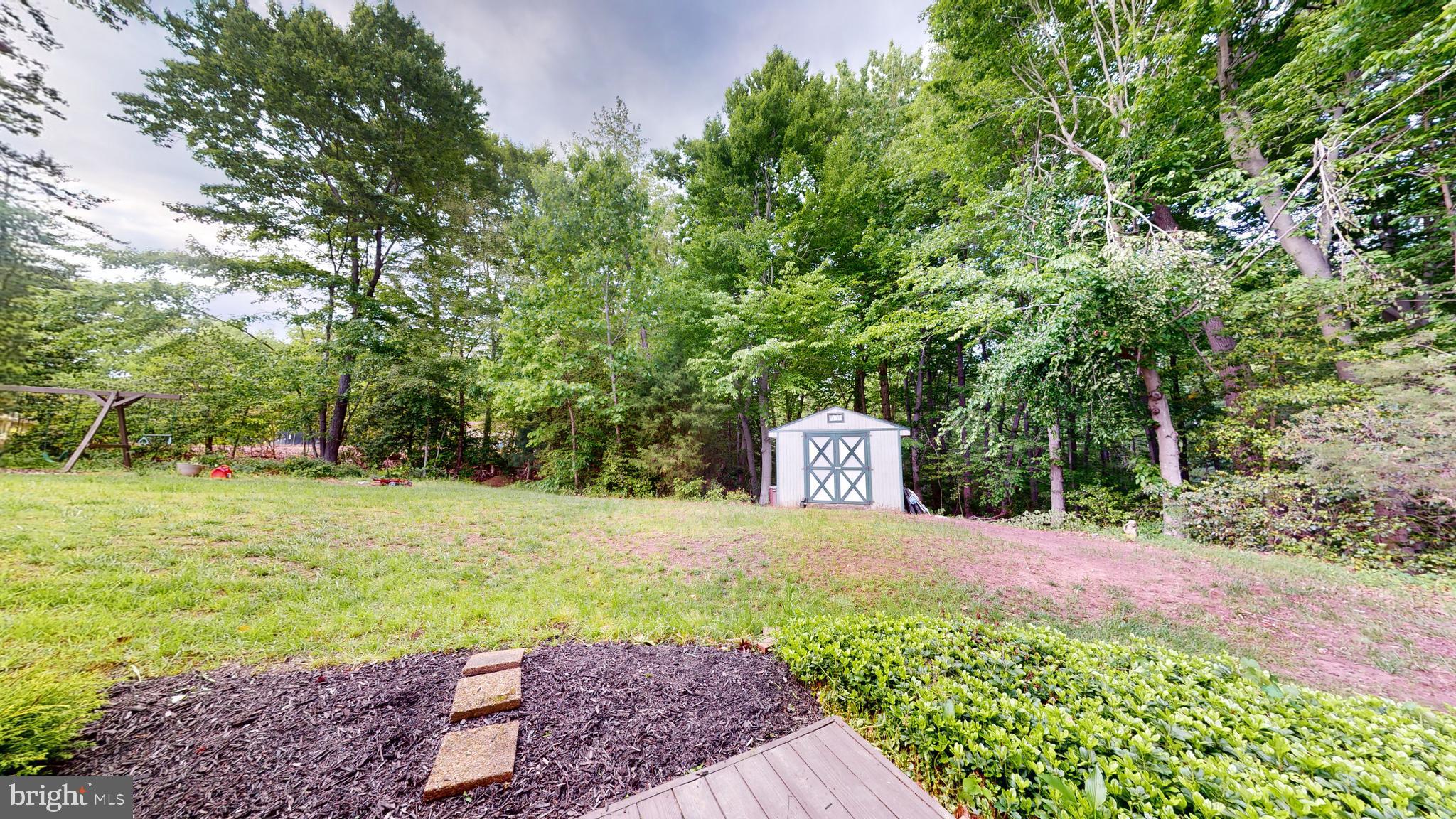 CHAPEL POINT WOODS - Residential