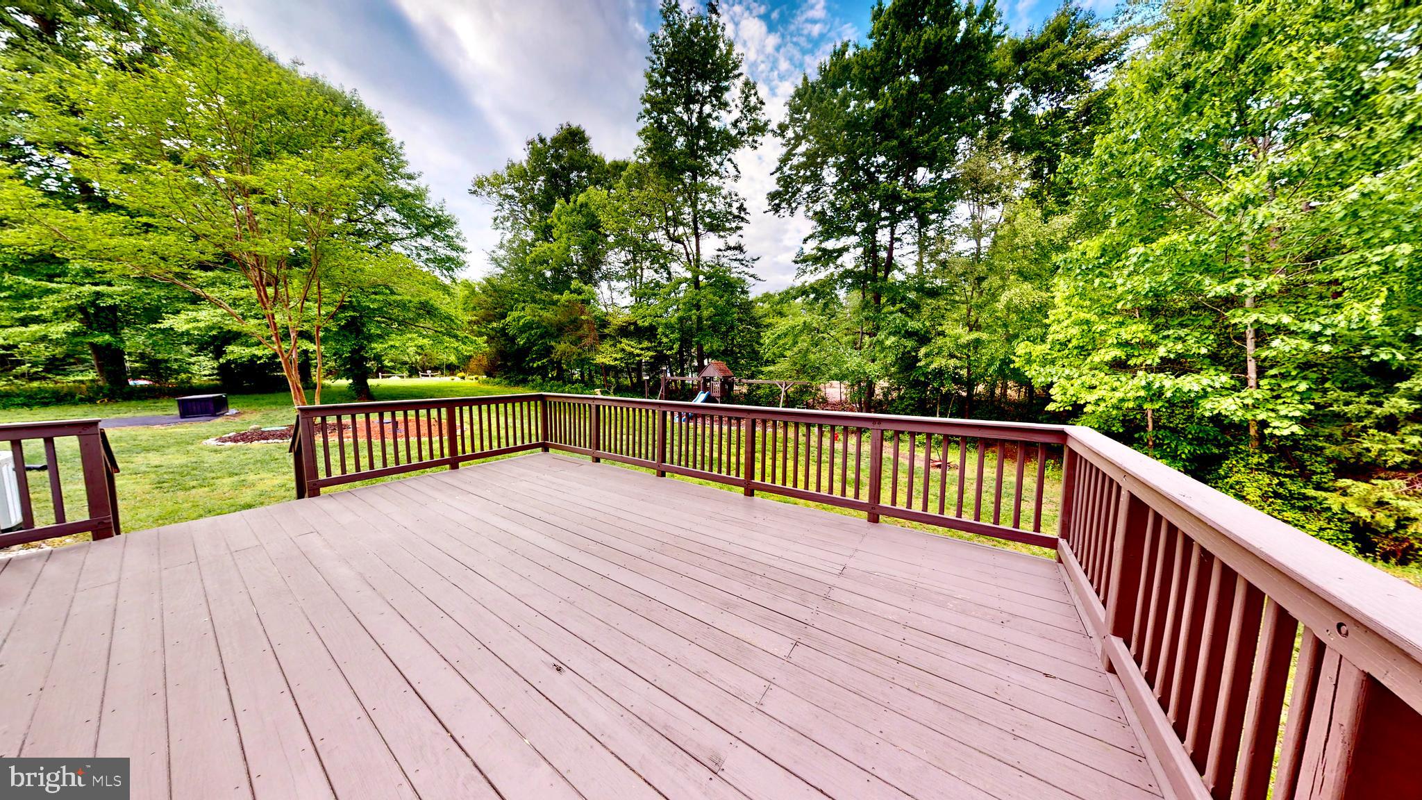 CHAPEL POINT WOODS - Residential