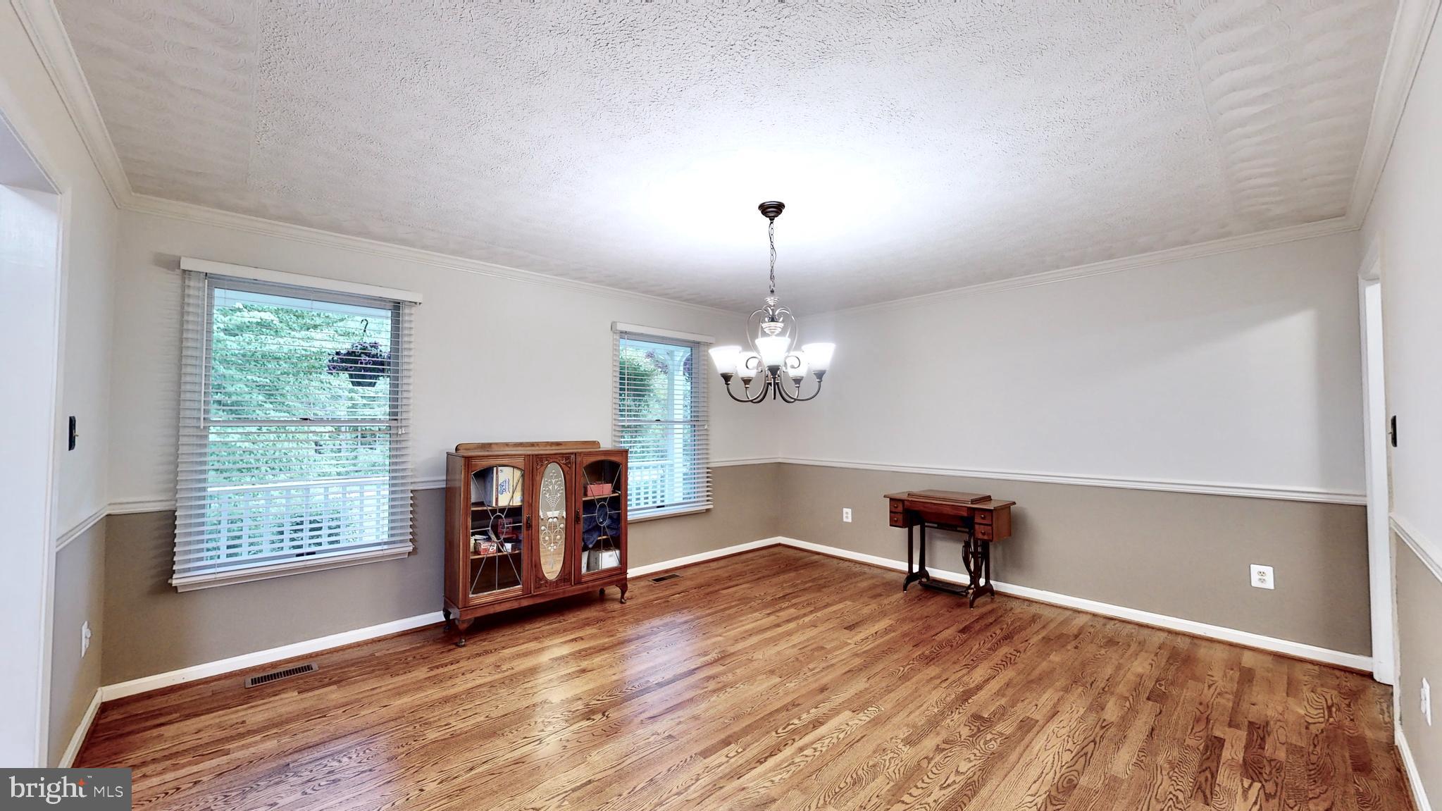 CHAPEL POINT WOODS - Residential