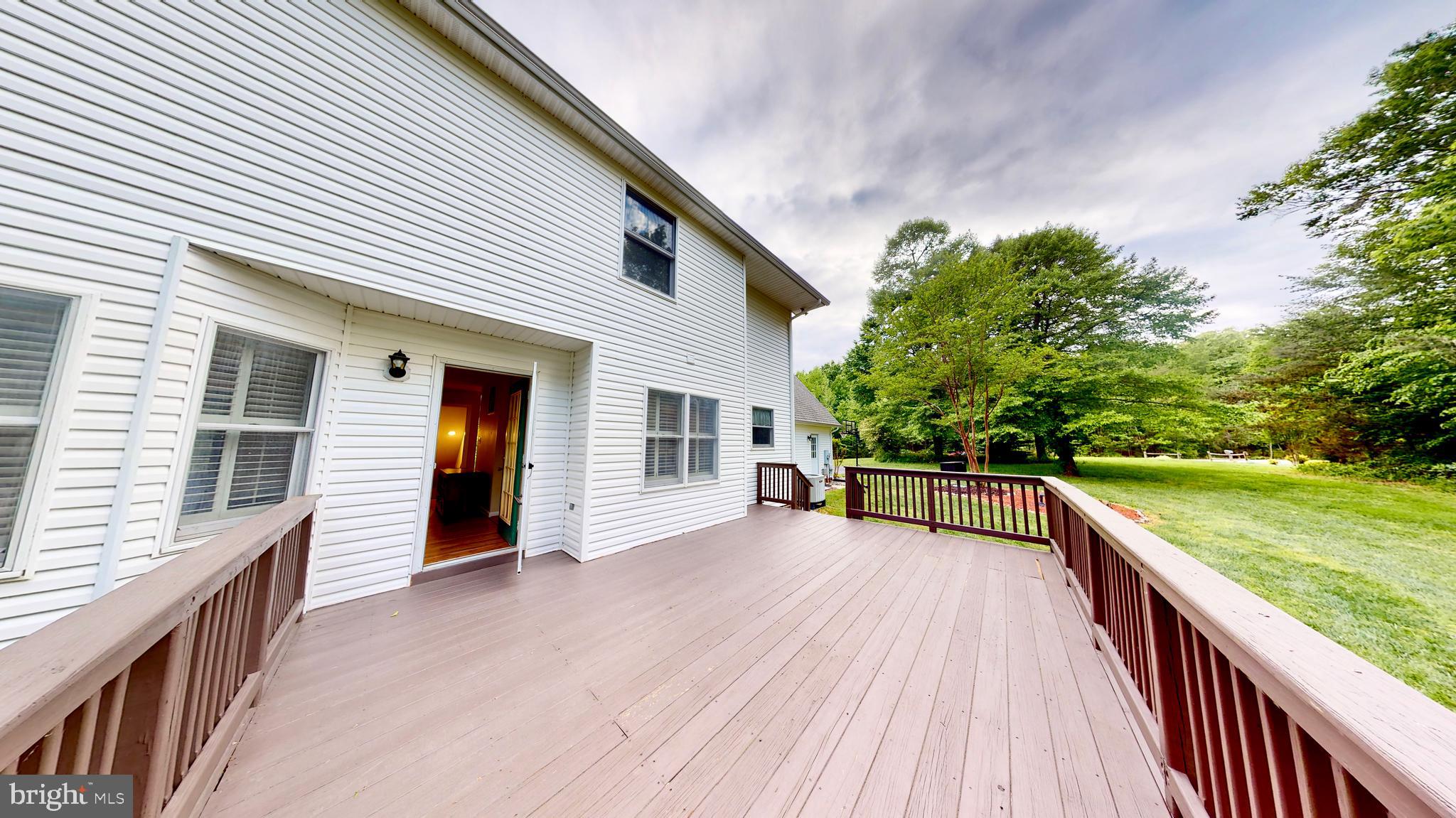 CHAPEL POINT WOODS - Residential