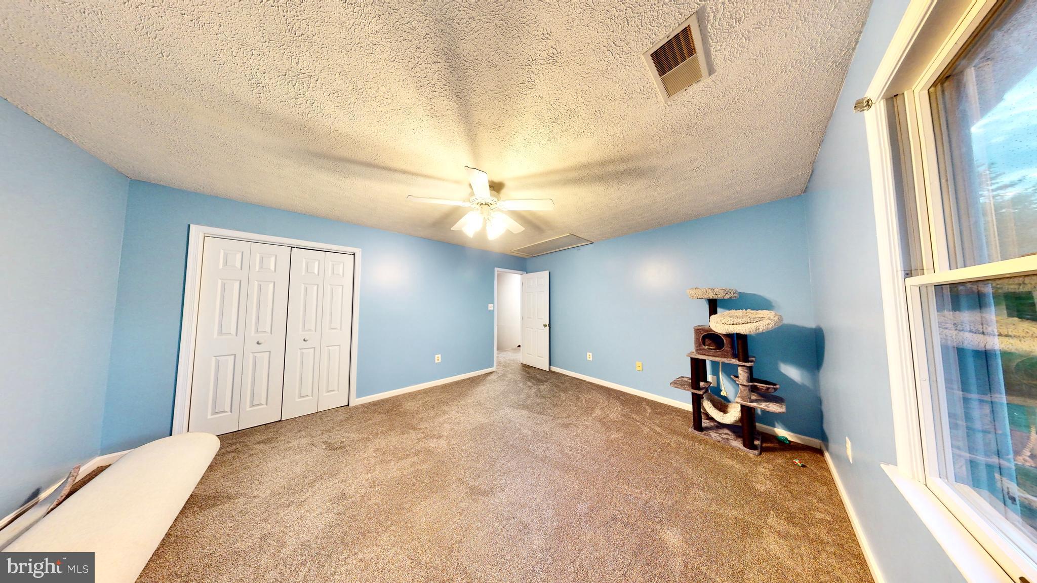 CHAPEL POINT WOODS - Residential