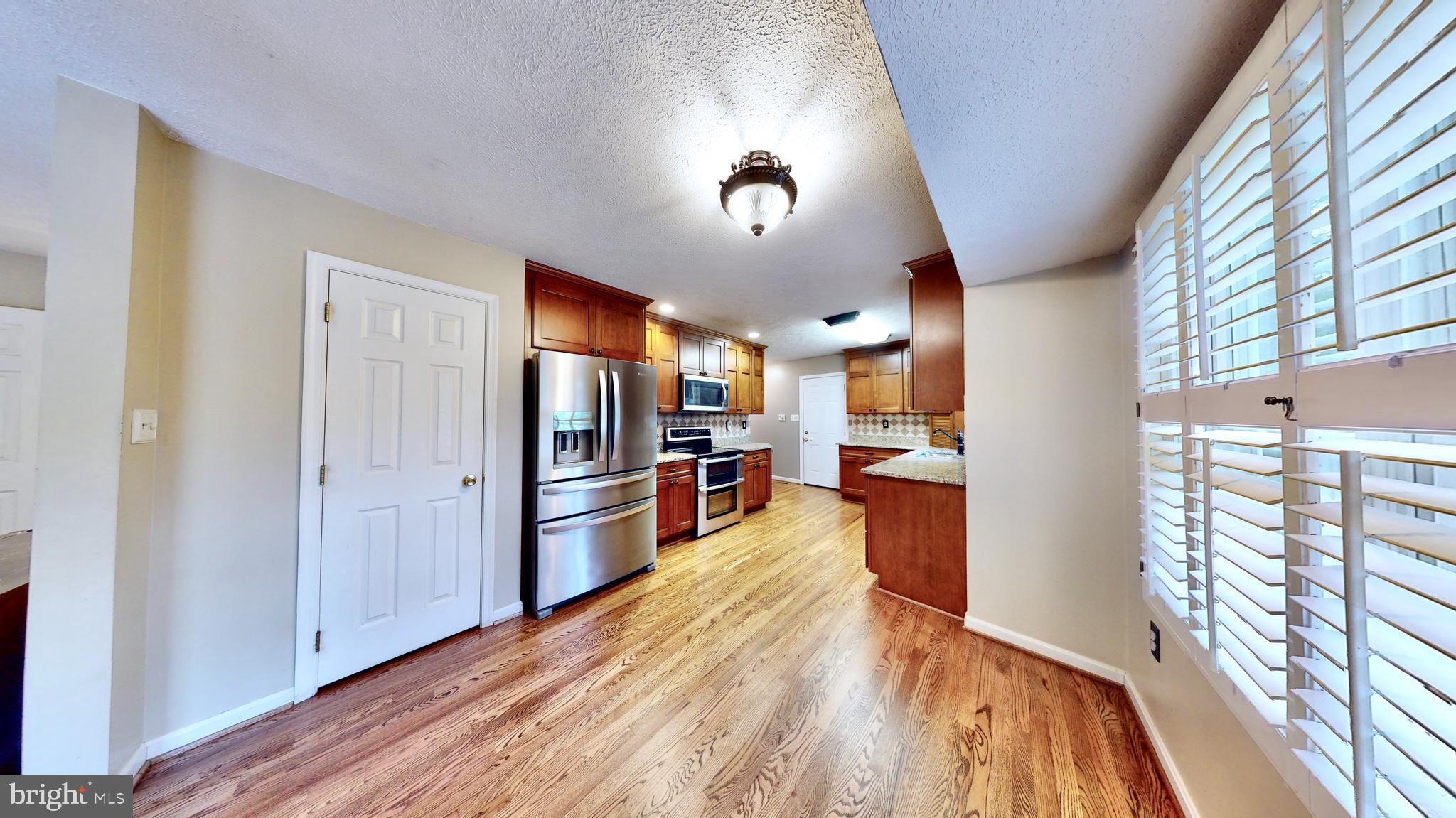 CHAPEL POINT WOODS - Residential