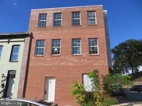 Townhouse For Sale - 456 Pitman Place<br/> BALTIMORE, MD 21202