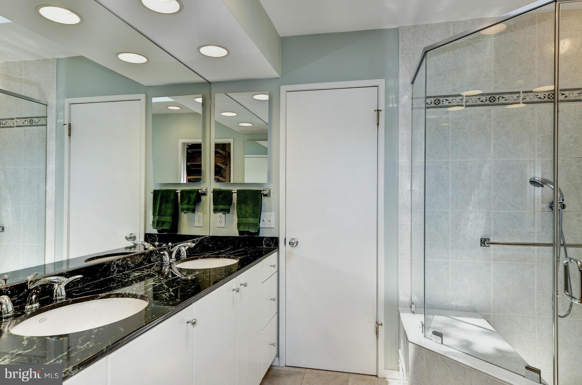 RED COAT WOODS - Residential