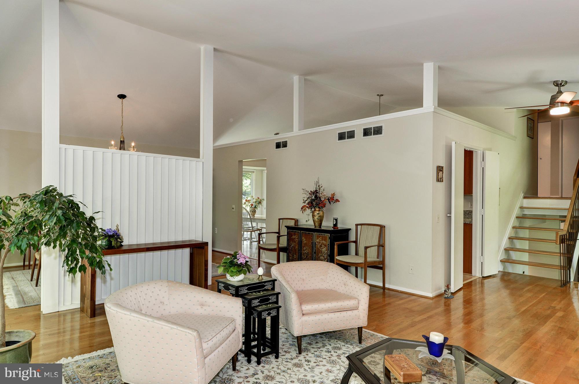 RED COAT WOODS - Residential