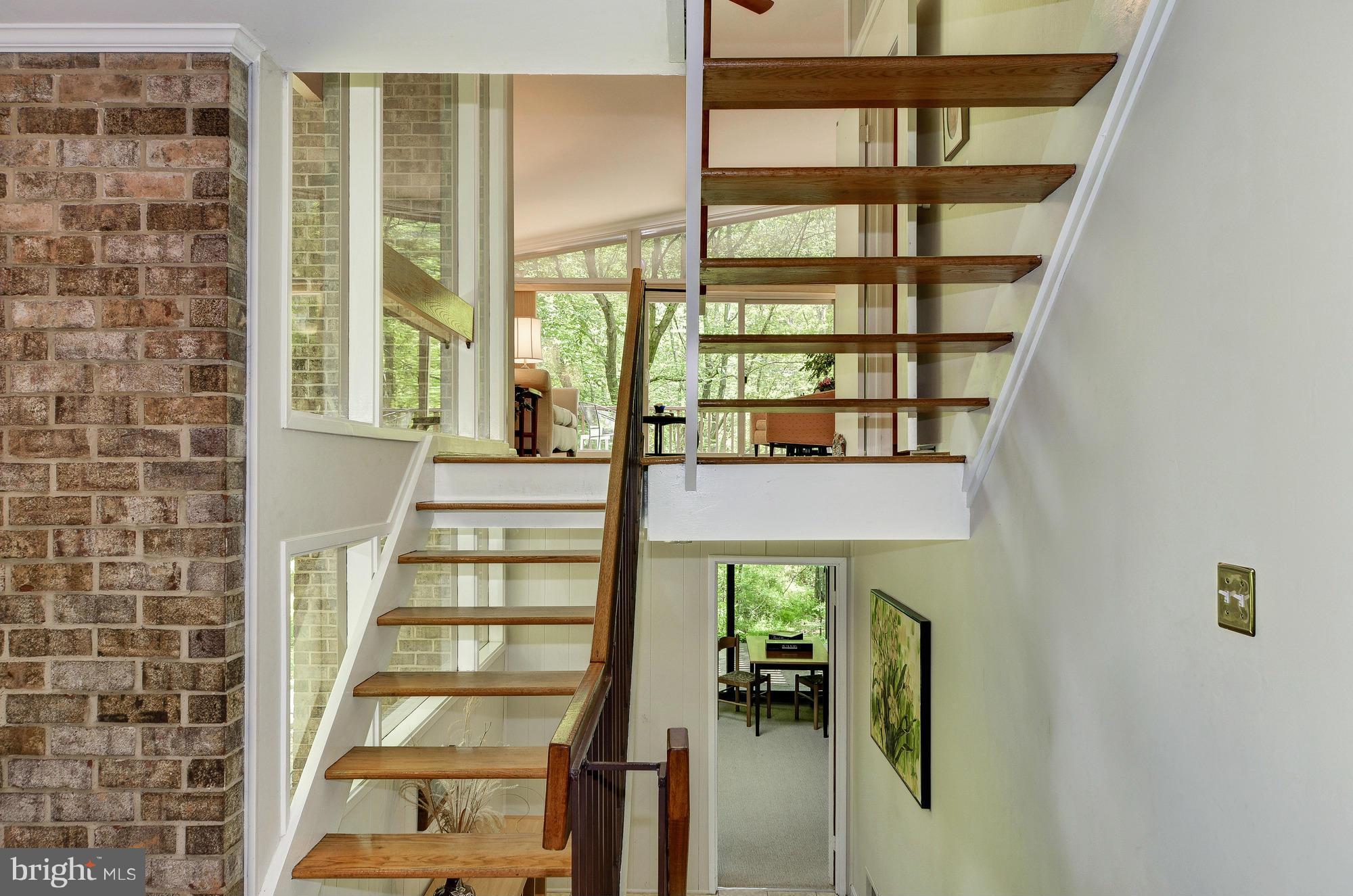 RED COAT WOODS - Residential