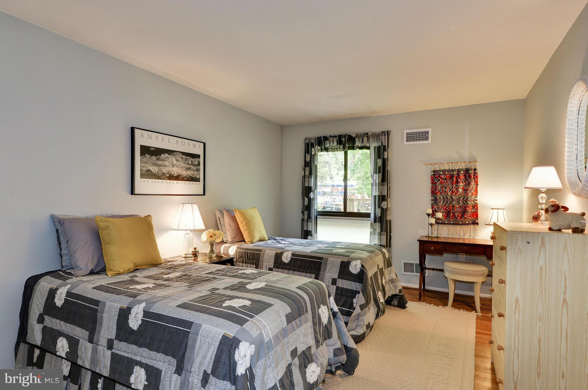 RED COAT WOODS - Residential