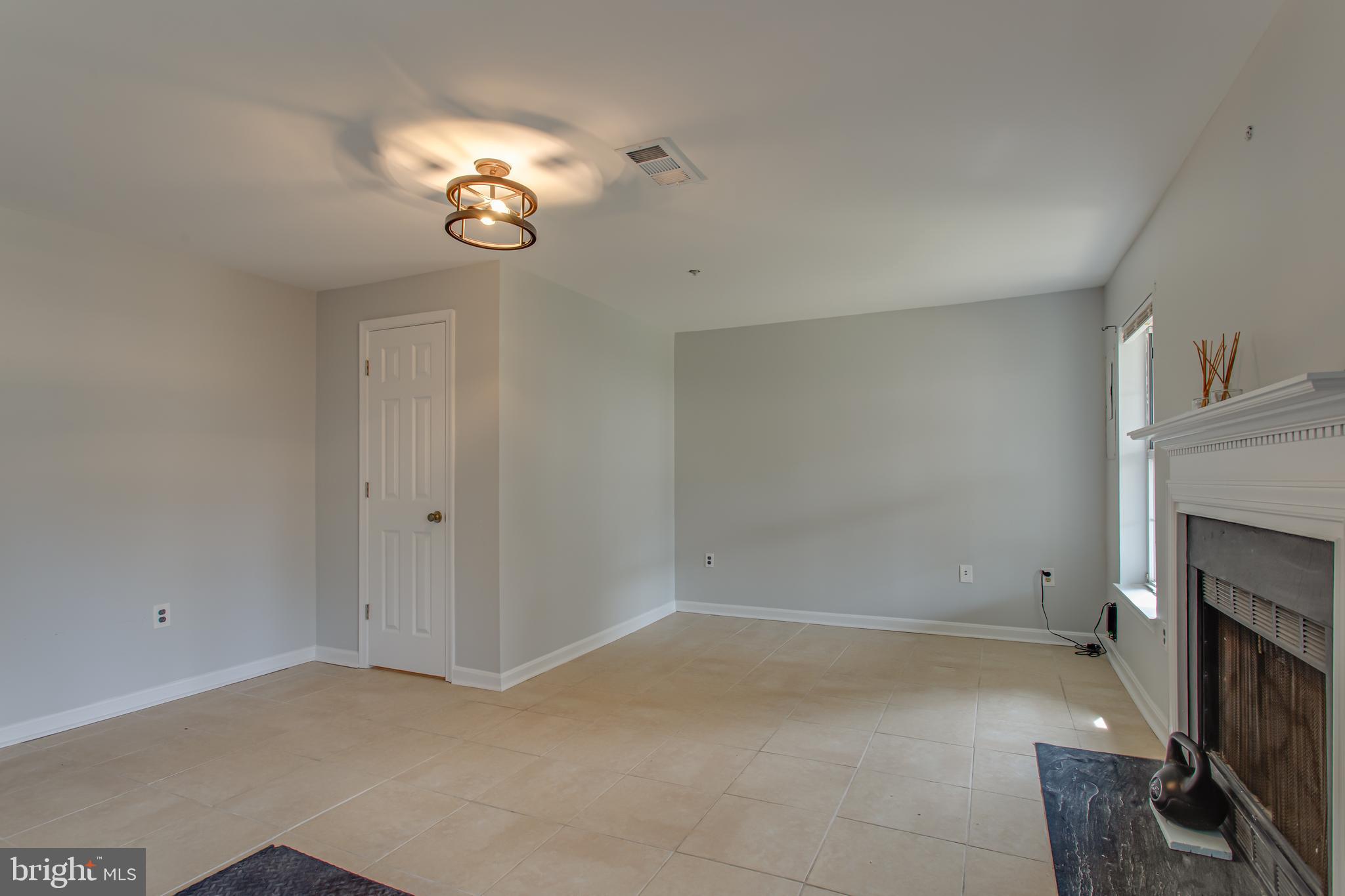 WOODVIEW VILLAGE - Residential