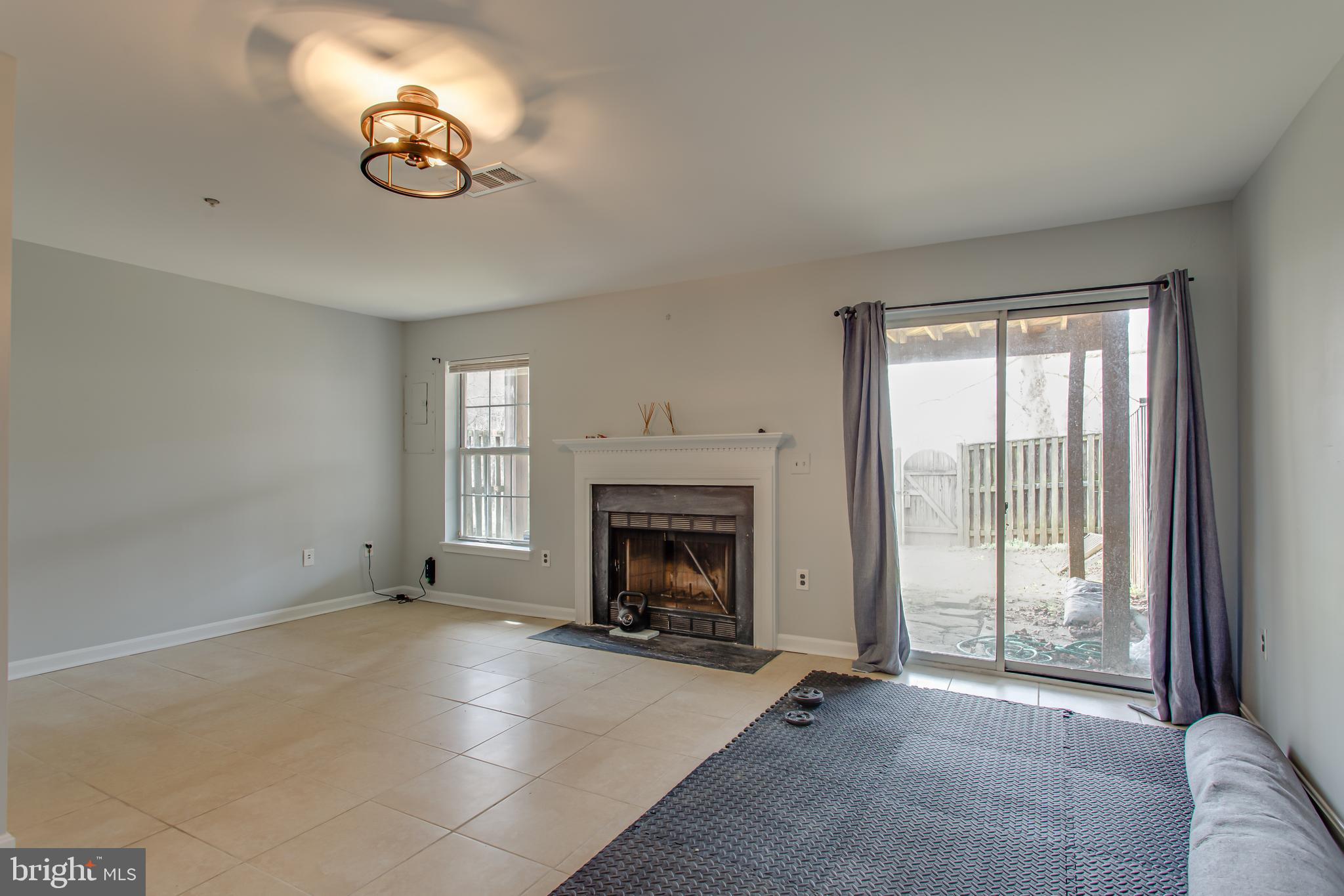 WOODVIEW VILLAGE - Residential