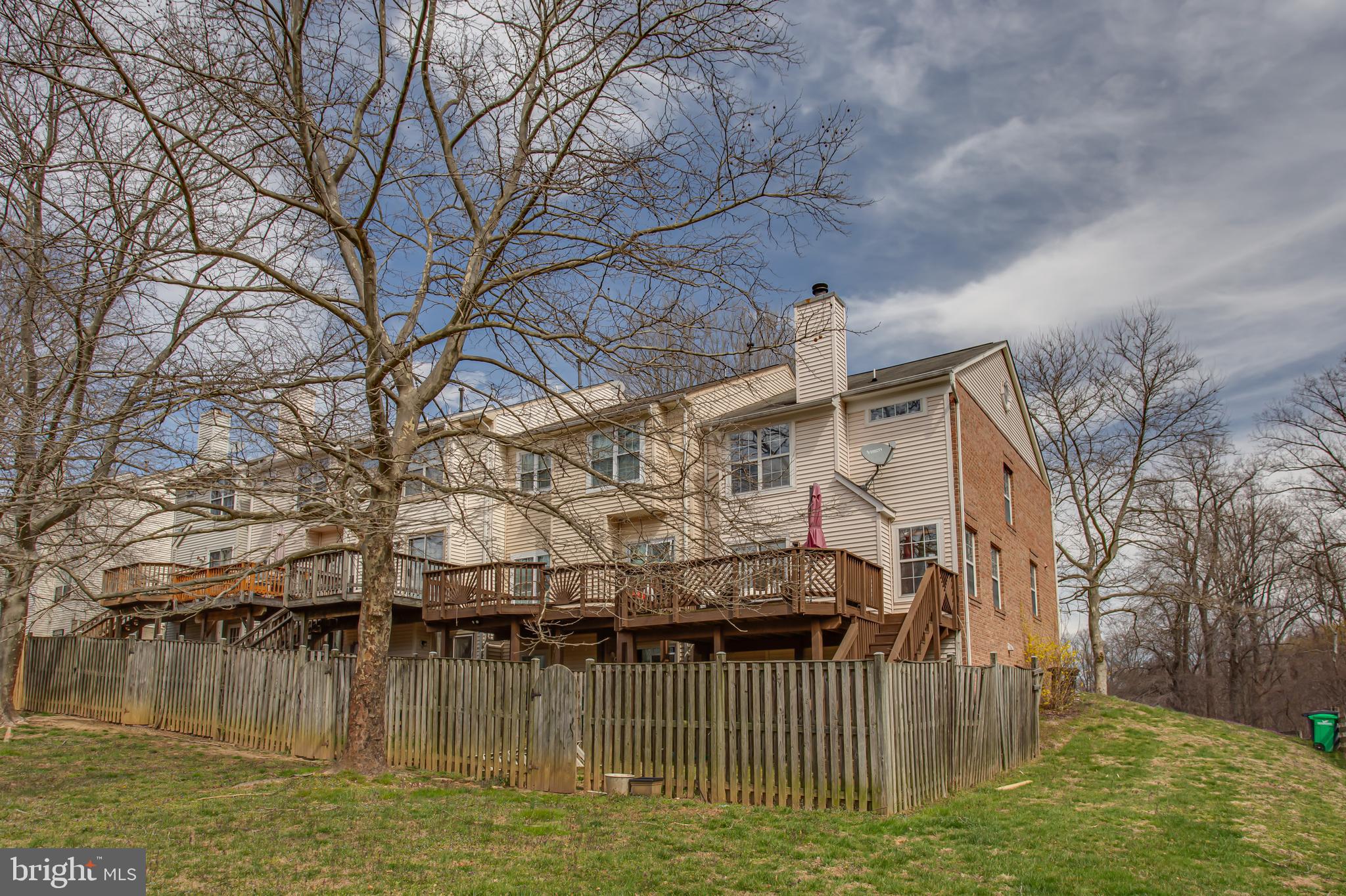 WOODVIEW VILLAGE - Residential