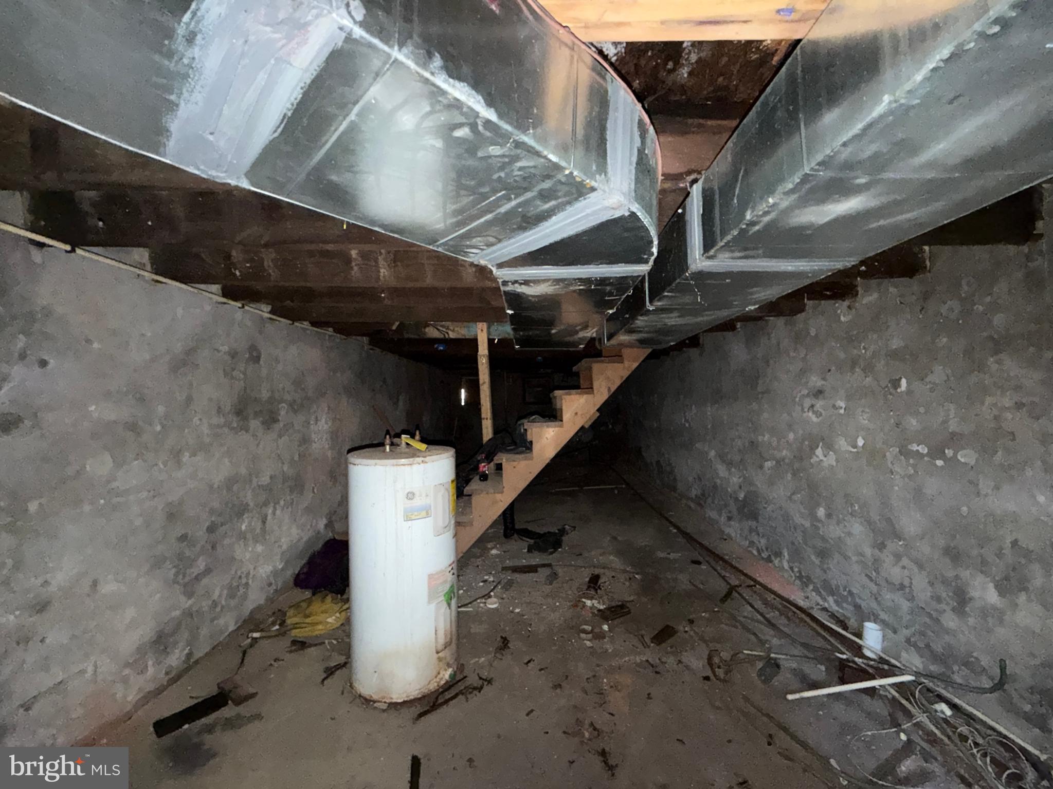 BROADWAY EAST - Residential