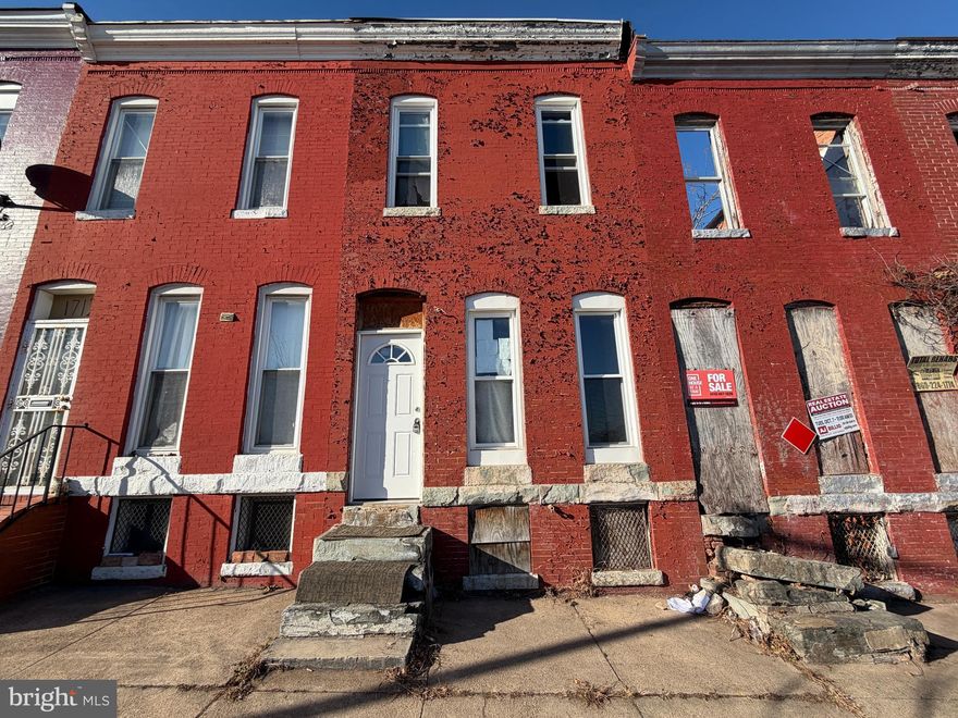 ONLINE AUCTION: Bidding begins 12/18/2025 @ 10:00 AM. Bidding ends 12/22/2025 @ 12:00 PM. List Price is Suggested Opening Bid. Deposit: $5,000.00.

This two-story townhouse is located in Broadway East neighborhood of Baltimore City. Residents can enjoy the nearby facilities and attractions such as the Clifton Park, Northeast Market, & Johns Hopkins Hospital. The property is vacant. The area provides easy access to Belair Road (US-1 / local main road via 21213 area).