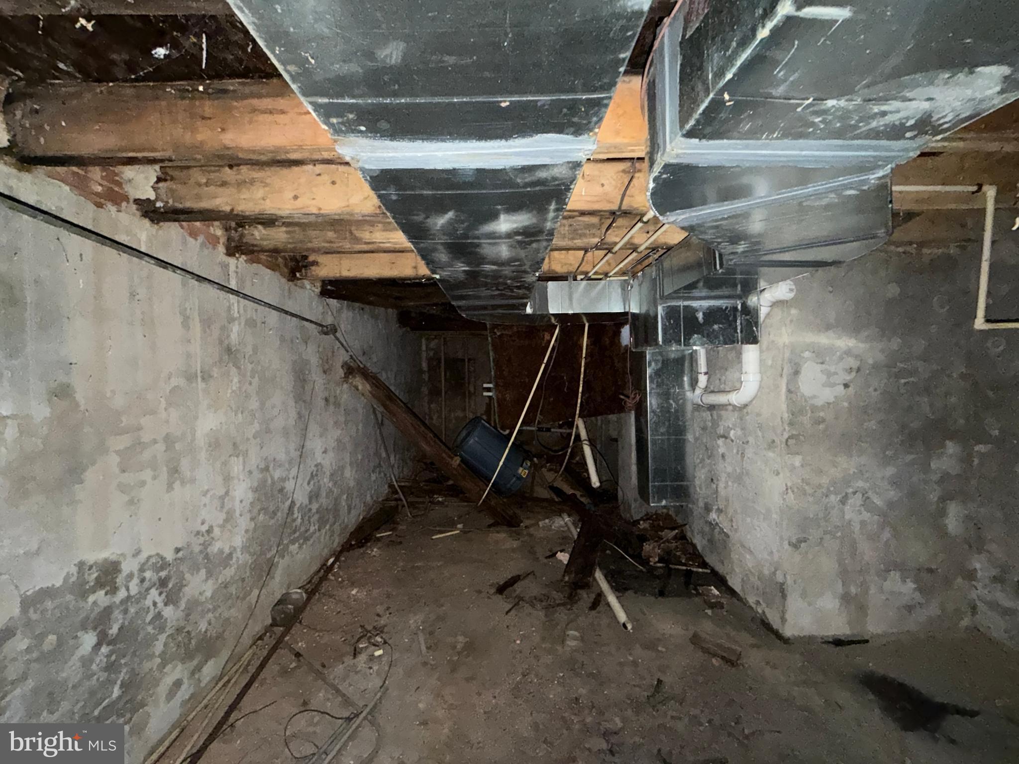 BROADWAY EAST - Residential