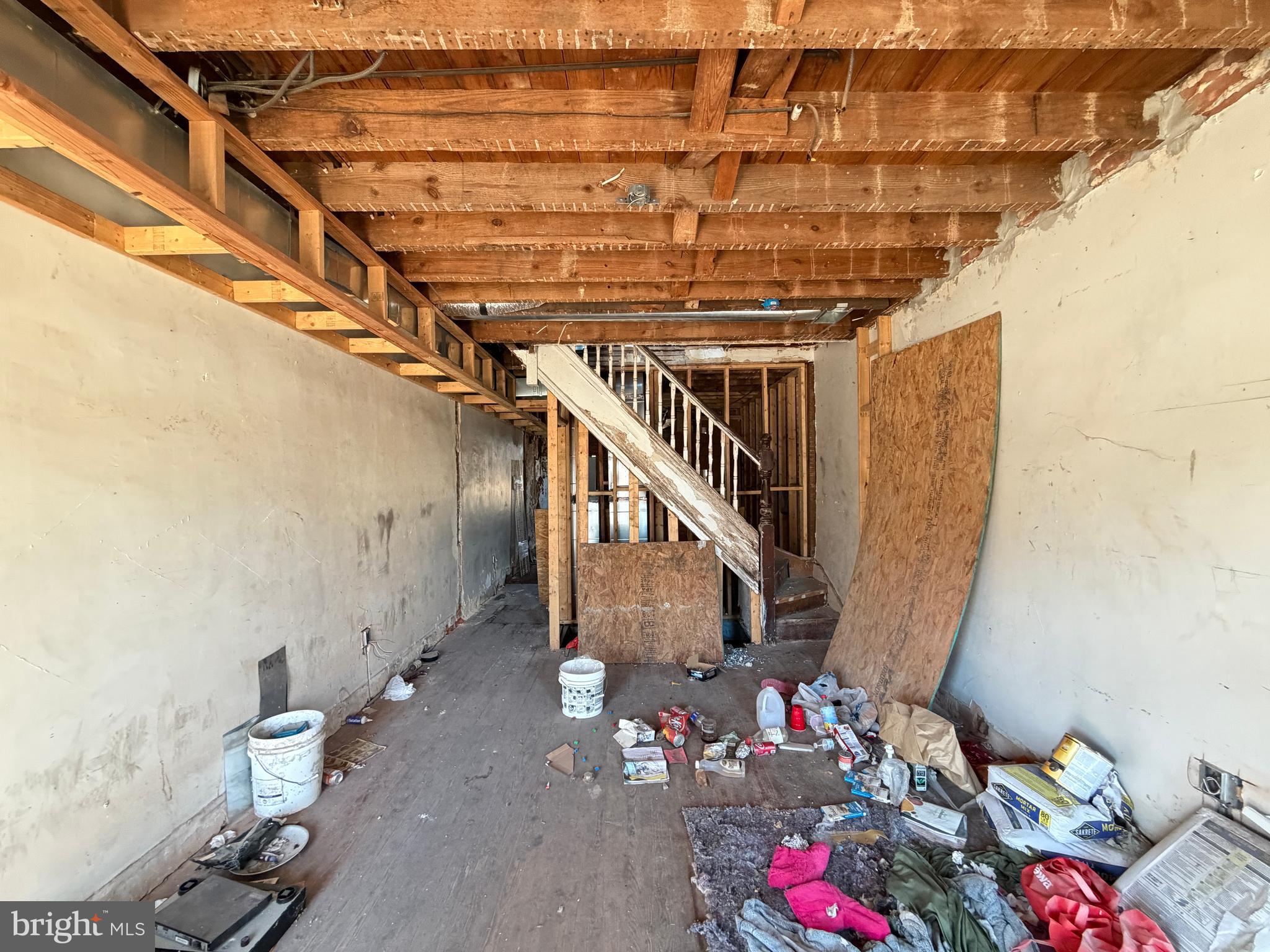 BROADWAY EAST - Residential