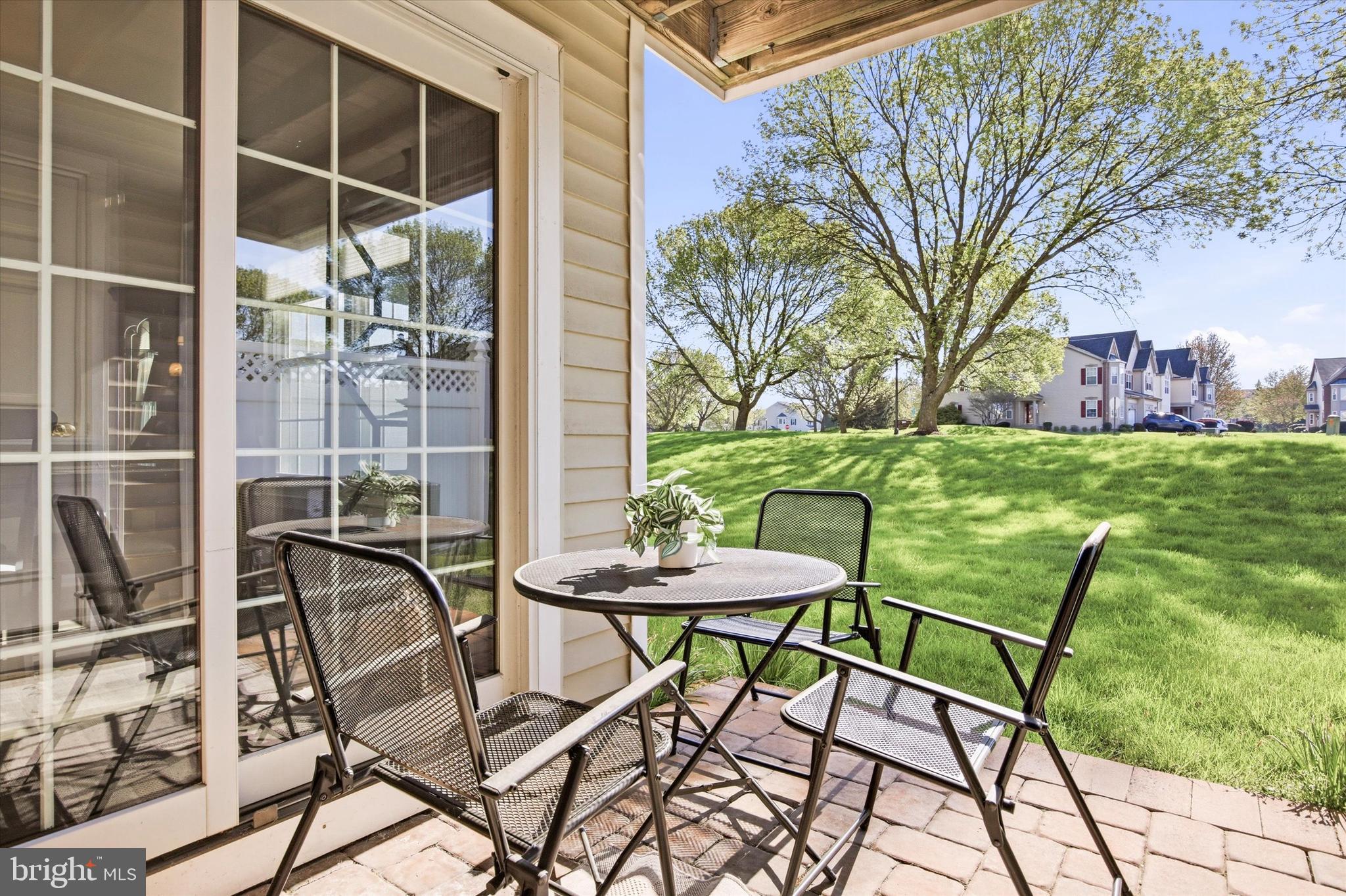 COUNTRY CROSSING - Residential