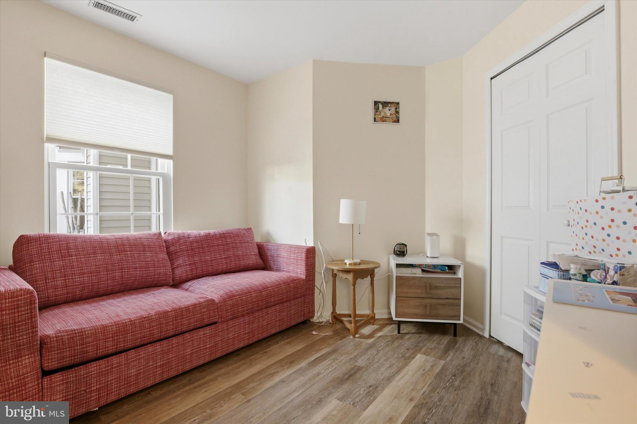 COUNTRY CROSSING - Residential