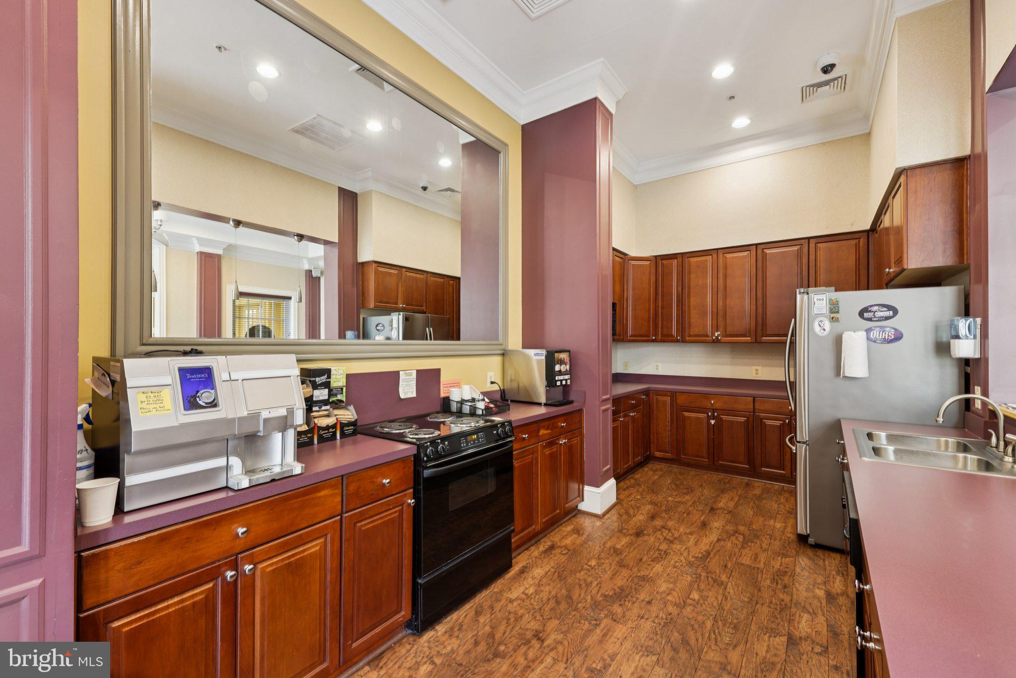 HIGH VIEW AT HUNT VALLEY - Residential