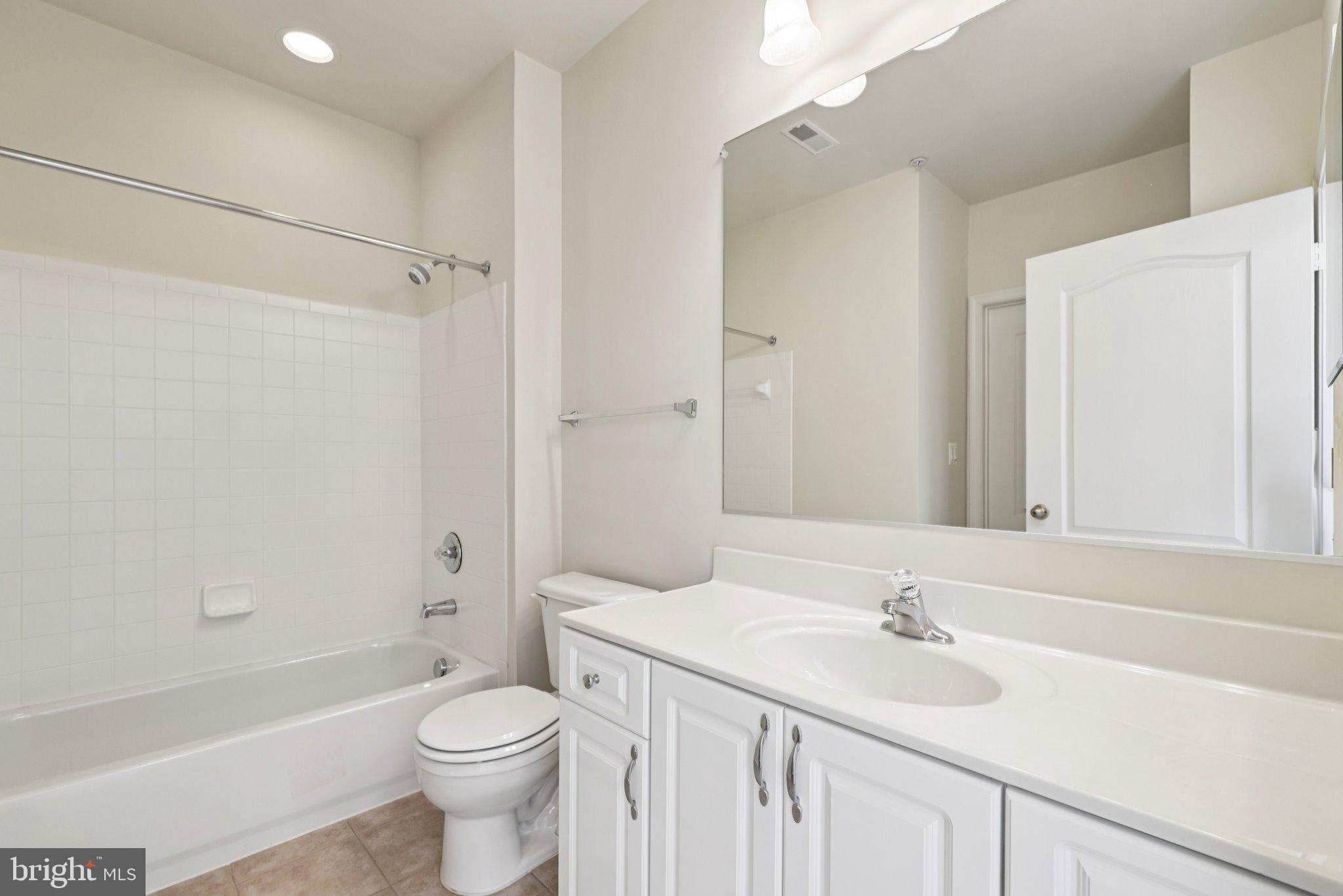 HIGH VIEW AT HUNT VALLEY - Residential