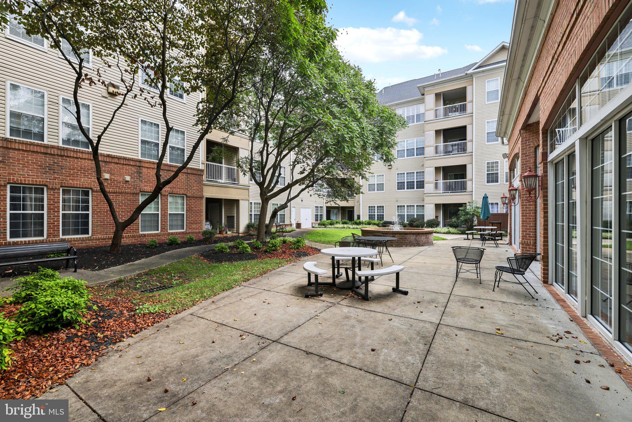 HIGH VIEW AT HUNT VALLEY - Residential