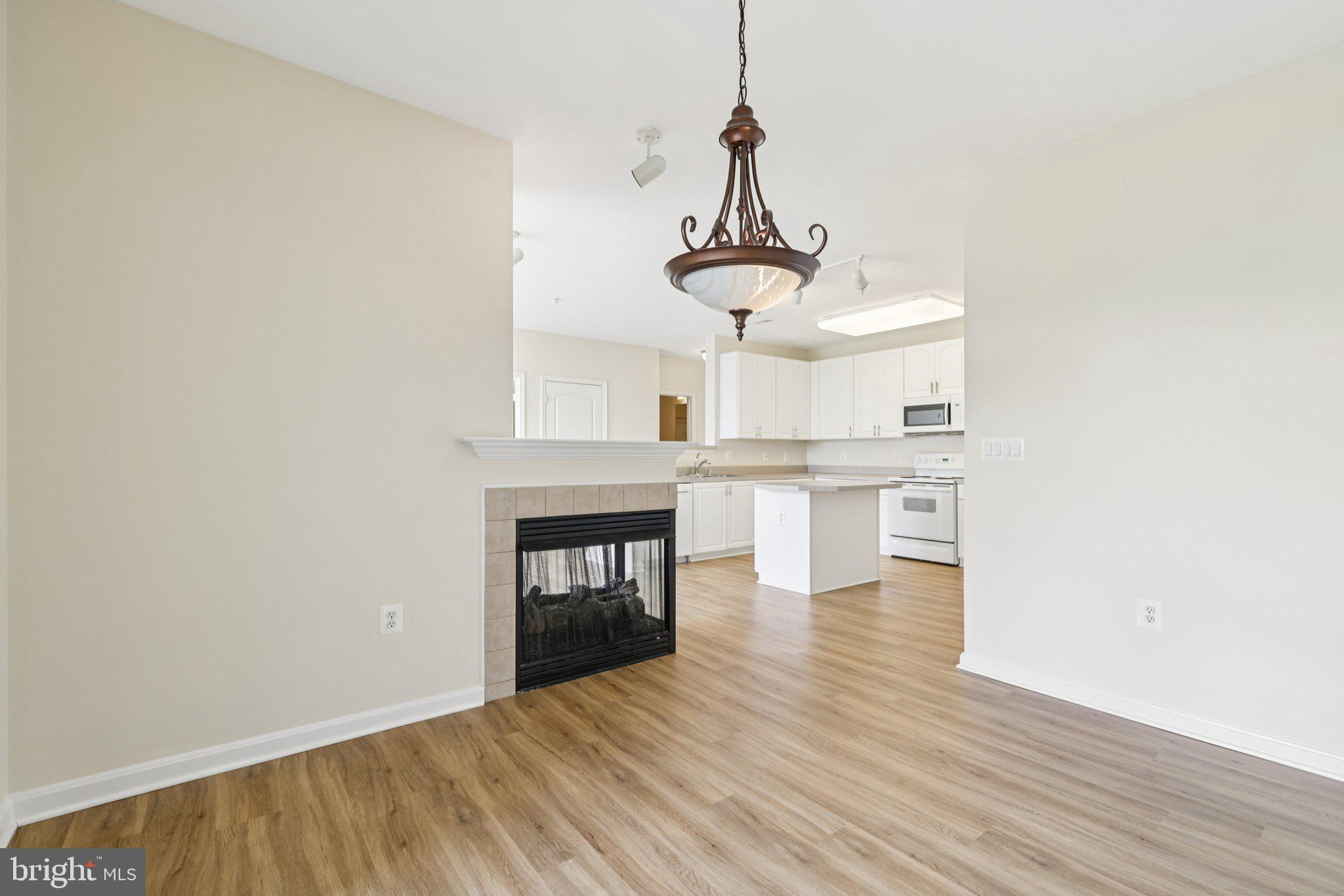 HIGH VIEW AT HUNT VALLEY - Residential