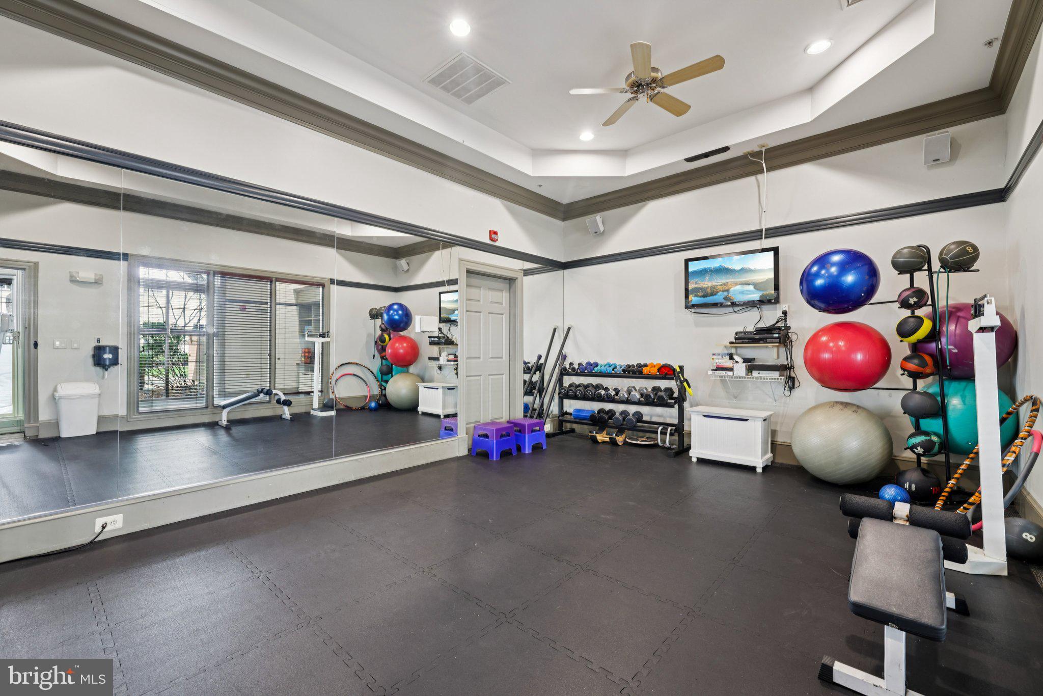 HIGH VIEW AT HUNT VALLEY - Residential